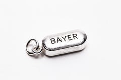 Untitled pendant (Bayer)