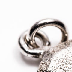 Colgante sin título