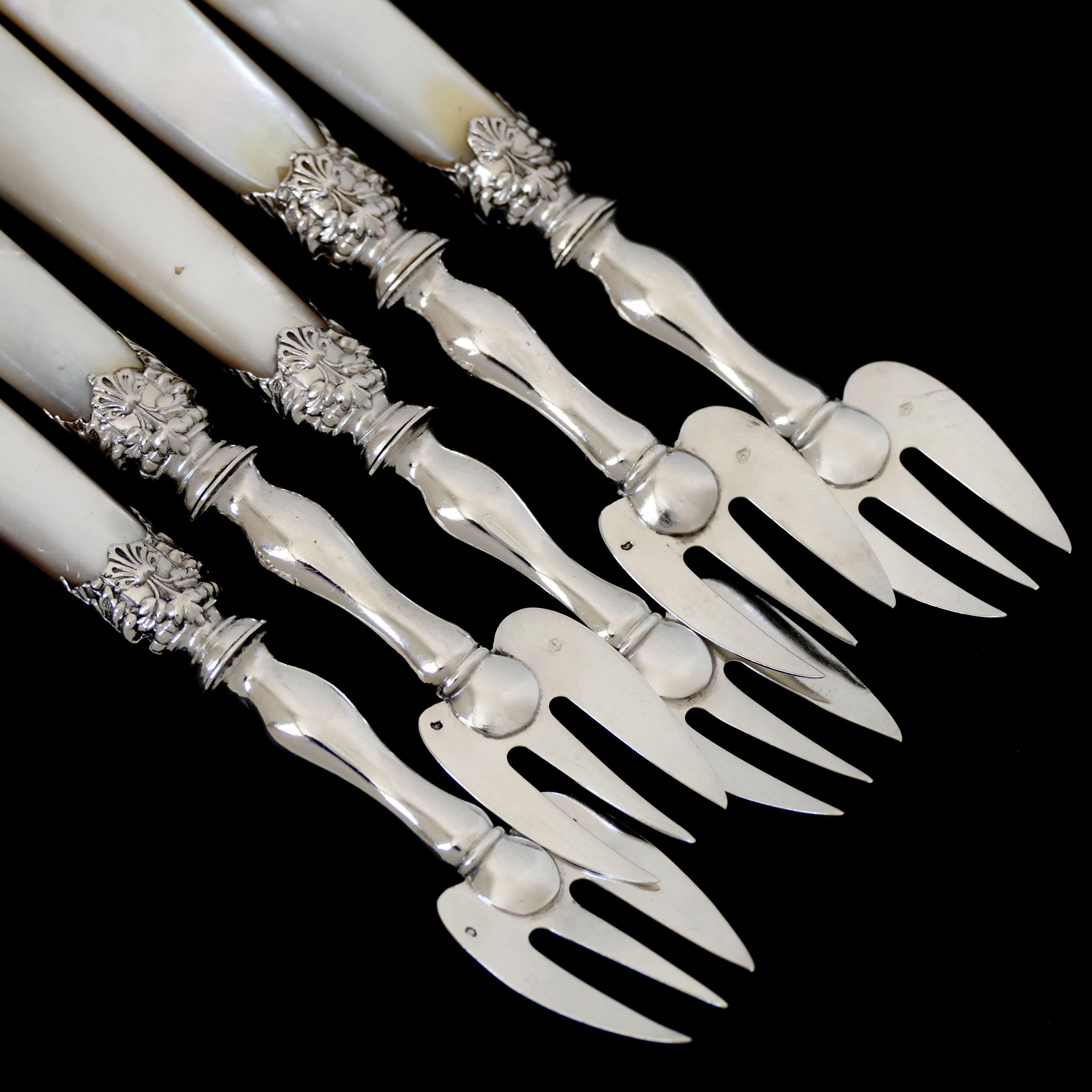 Collet French Sterling Silver and Mother-of-pearl Oyster Forks Set 12 Pc, Box For Sale 1