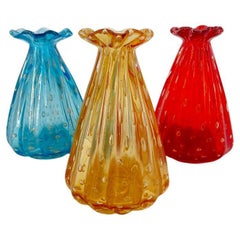 Collection 1950 Pyramide Ensemble de 3 vases d'art en verre de Murano avec feuille d'or 