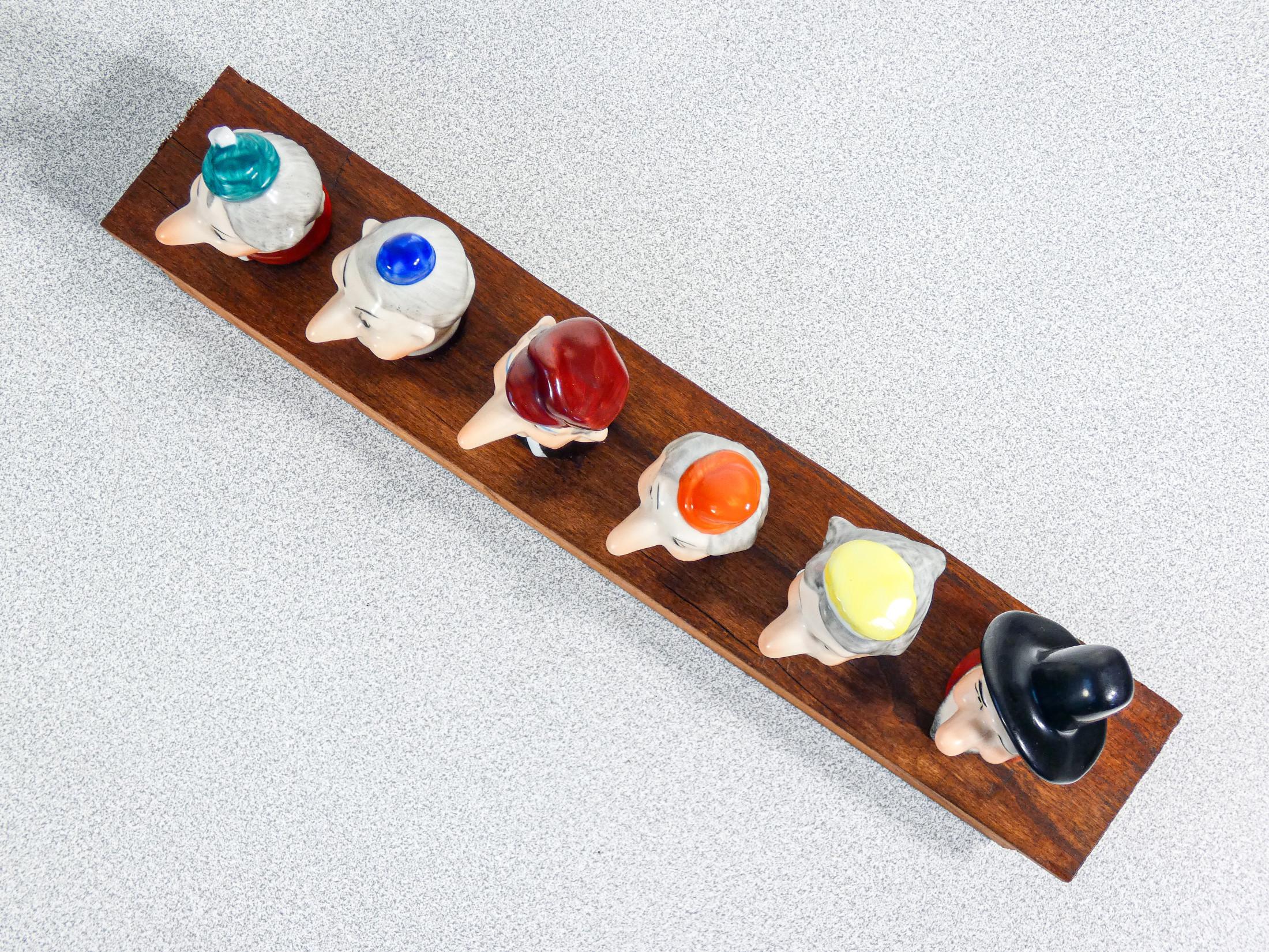 WAGNER & APEL collection of six porcelain and cork stopper-versions For Sale 8