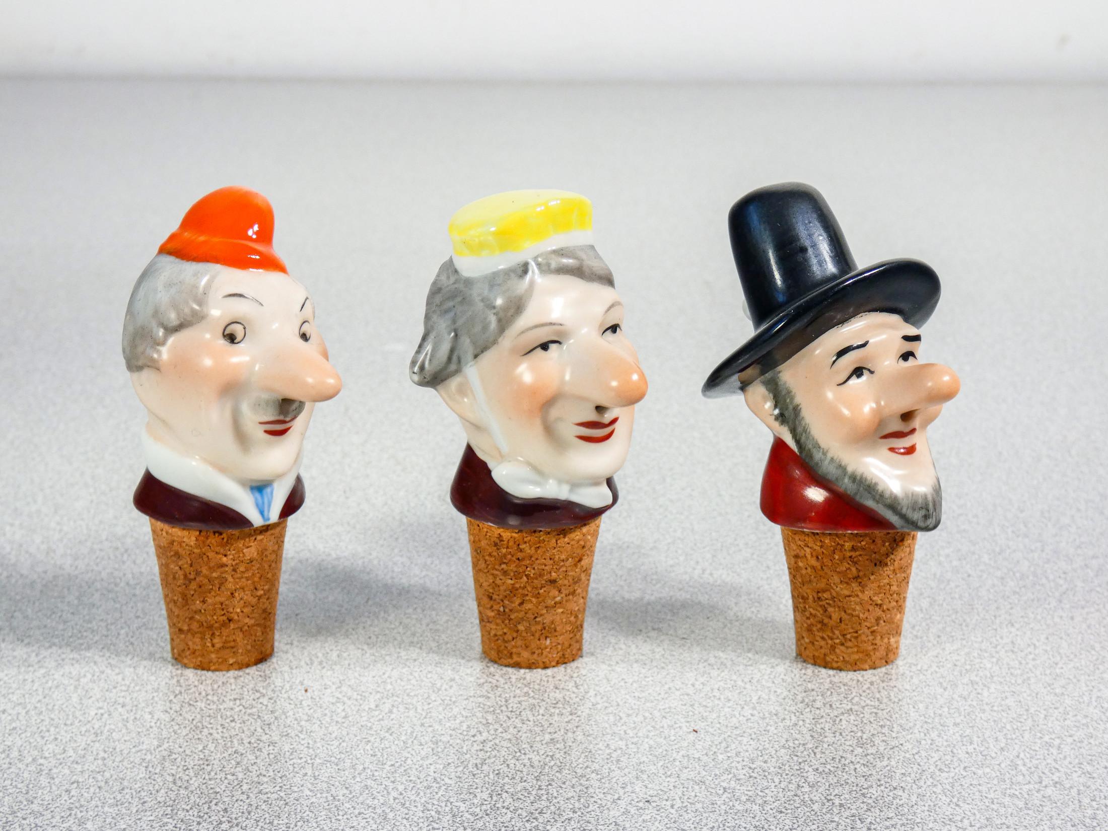 German WAGNER & APEL collection of six porcelain and cork stopper-versions For Sale