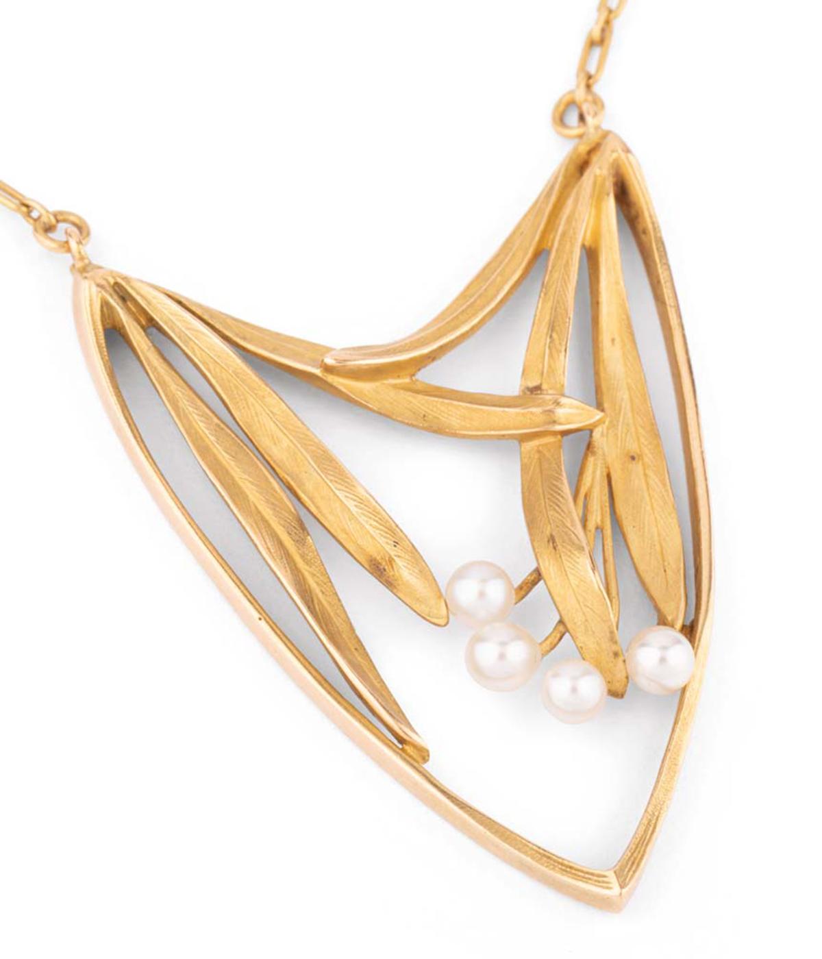 Uncut Collier Art nouveau en or 18 carats et perles For Sale