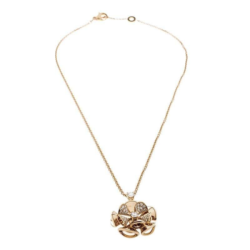 Brilliant Cut BULGARI - Diva's Dream necklace in pink gold and diamonds For Sale