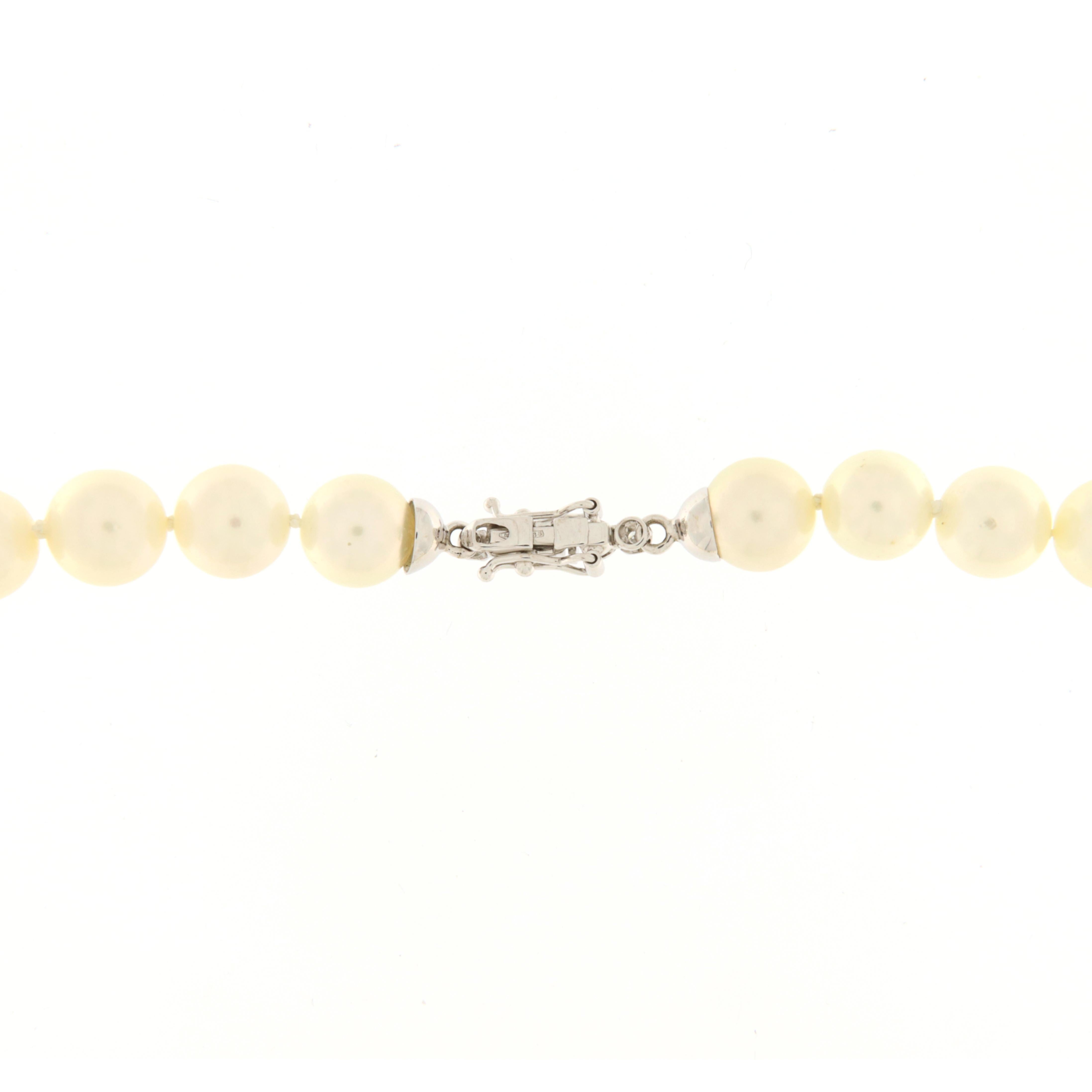 Modern Necklace with pearls and starfish white gold and diamonds. For Sale