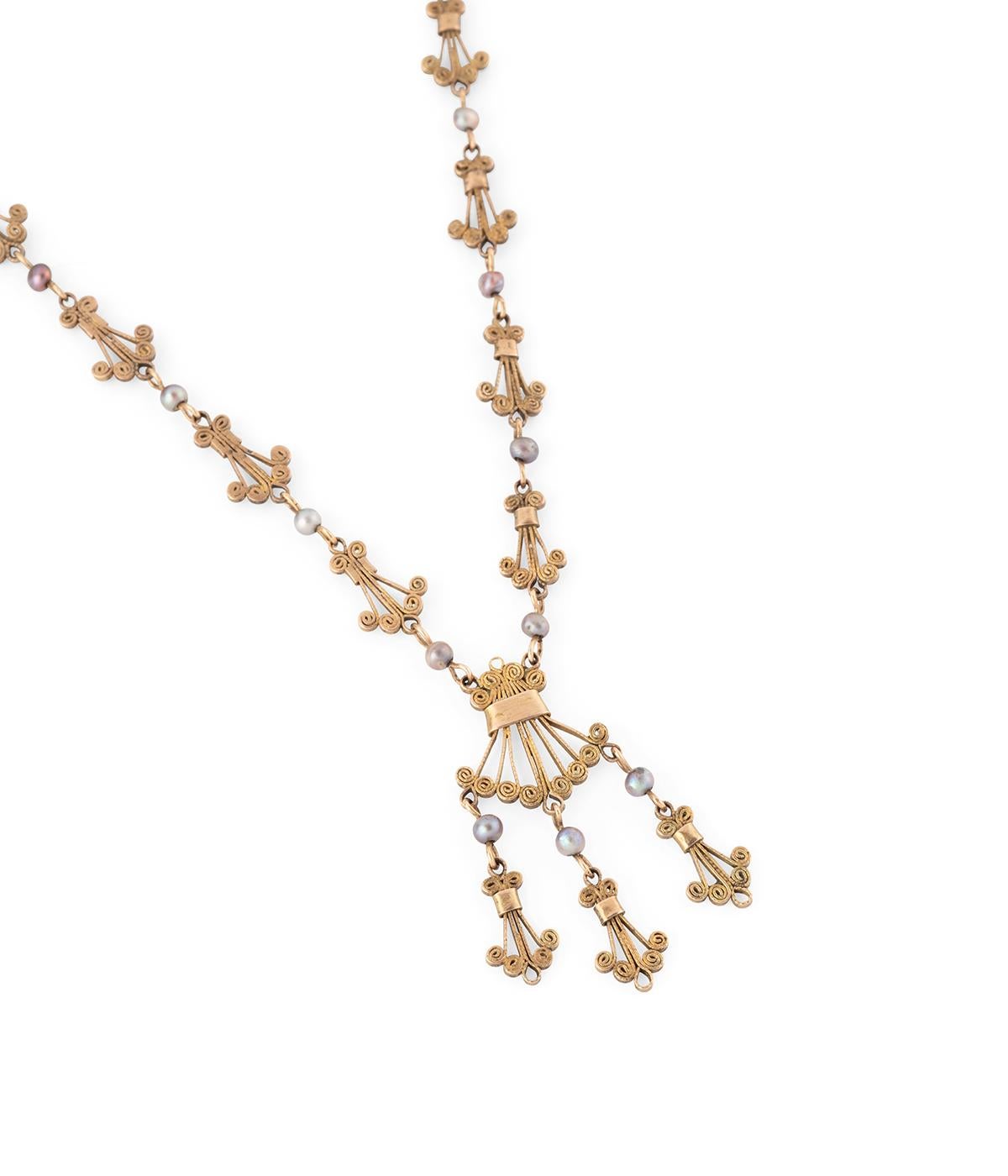 Collier in filigrana d'oro rosa 9 carati e perle della fine del 19° secolo in vendita 2