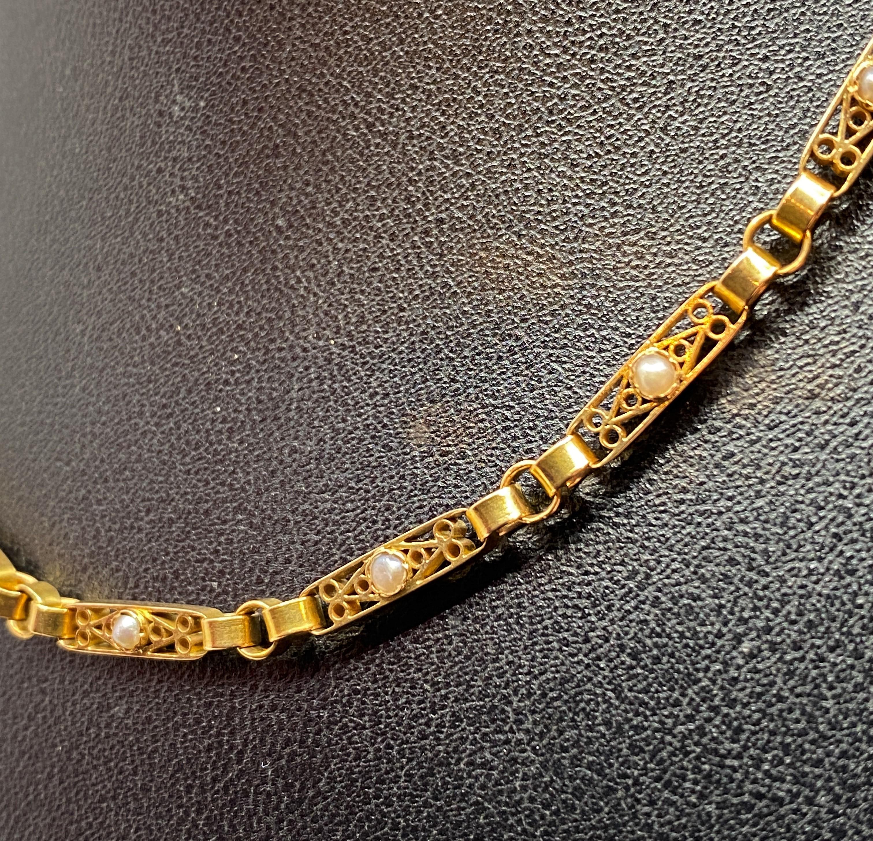 Collier En or 18 Carats, Perles Fines, Maillons Double Face Epoque Napoleon LII In Excellent Condition For Sale In VERSAILLES, FR
