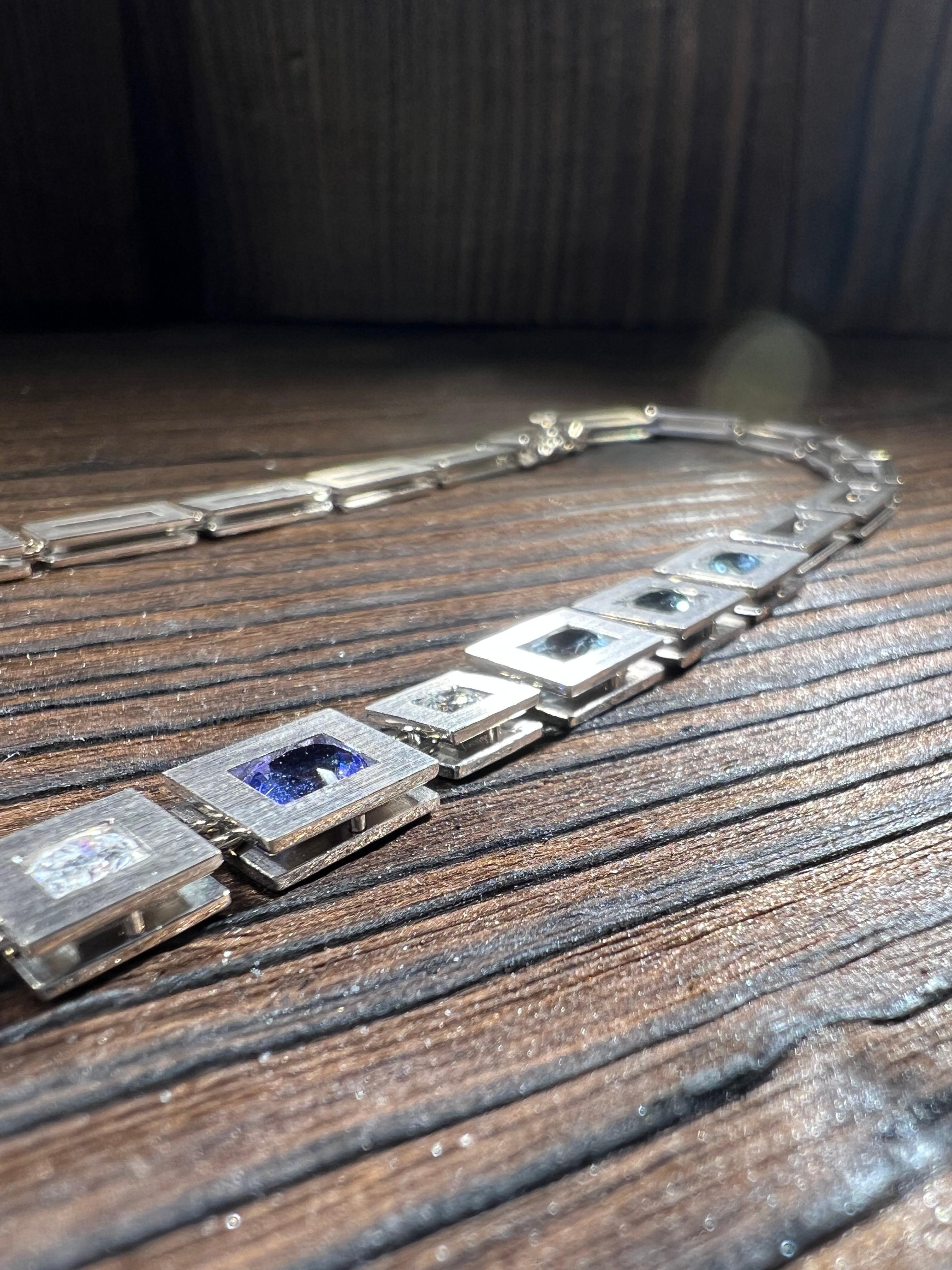 Collier in vendita 1