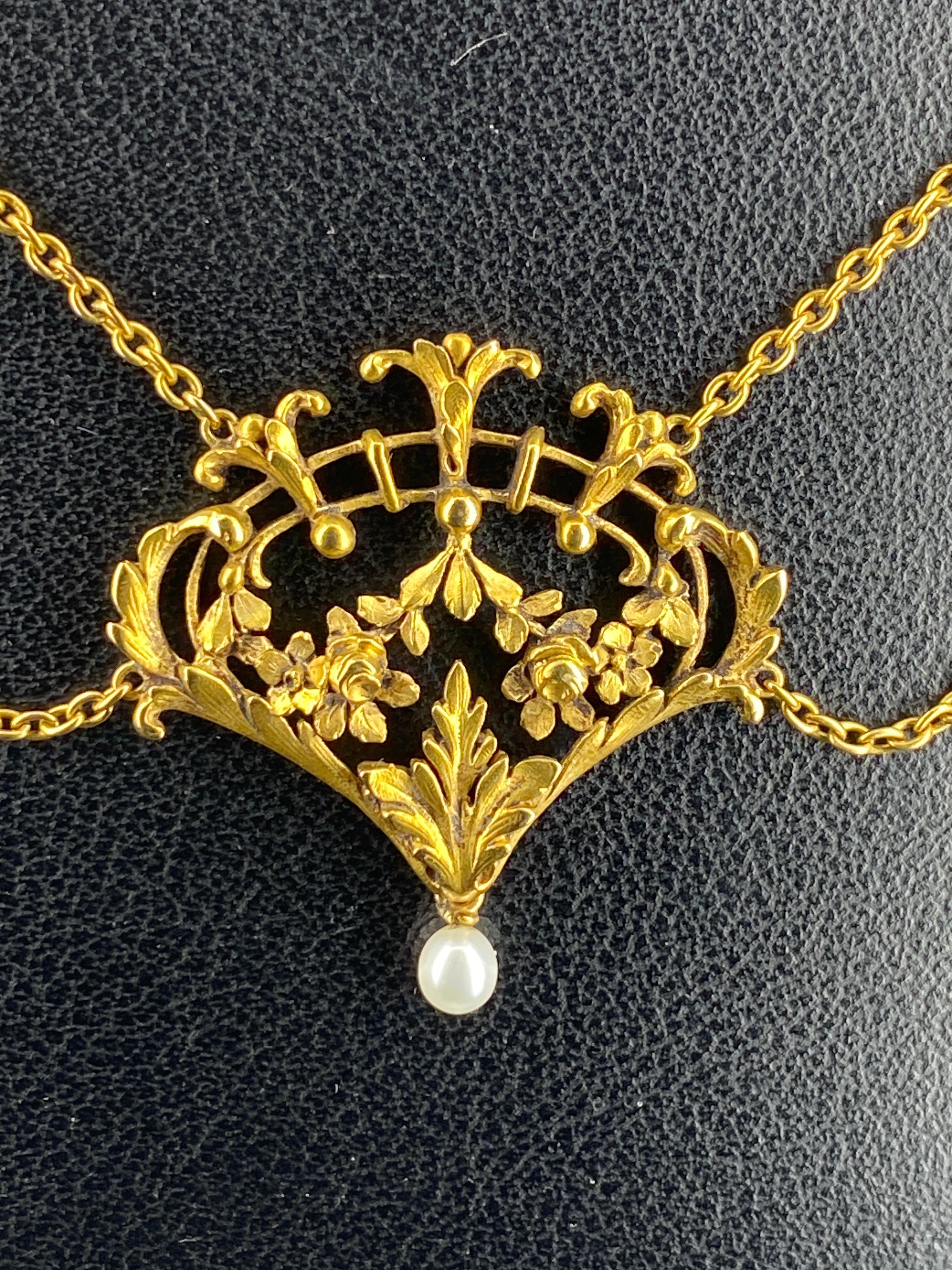 Collier Français, Draperie En or 18 Carats Et Perles, Vers 1880 For Sale 4