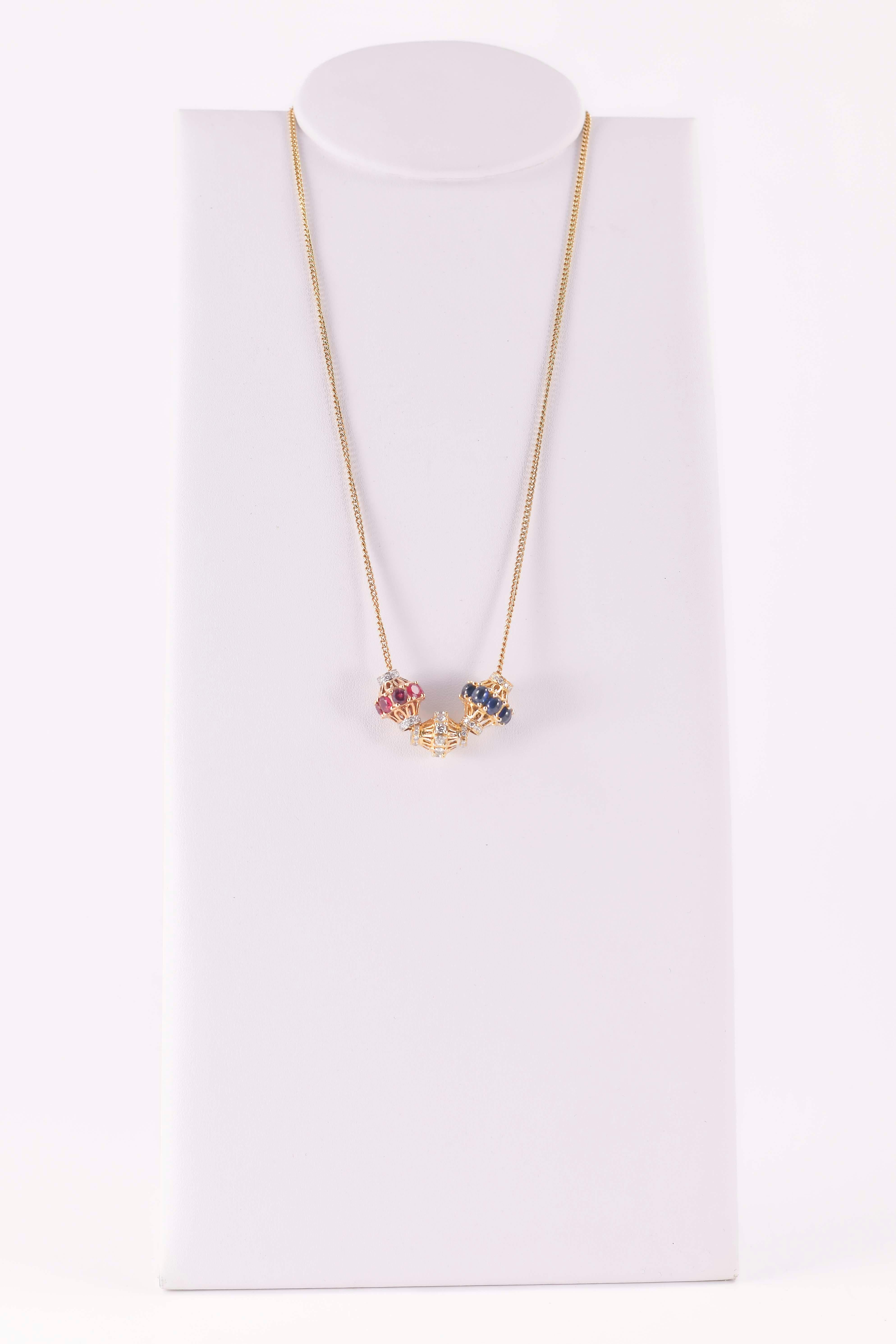 Collier in oro con tre cioncioli a cursore mobili Art Decó en venta