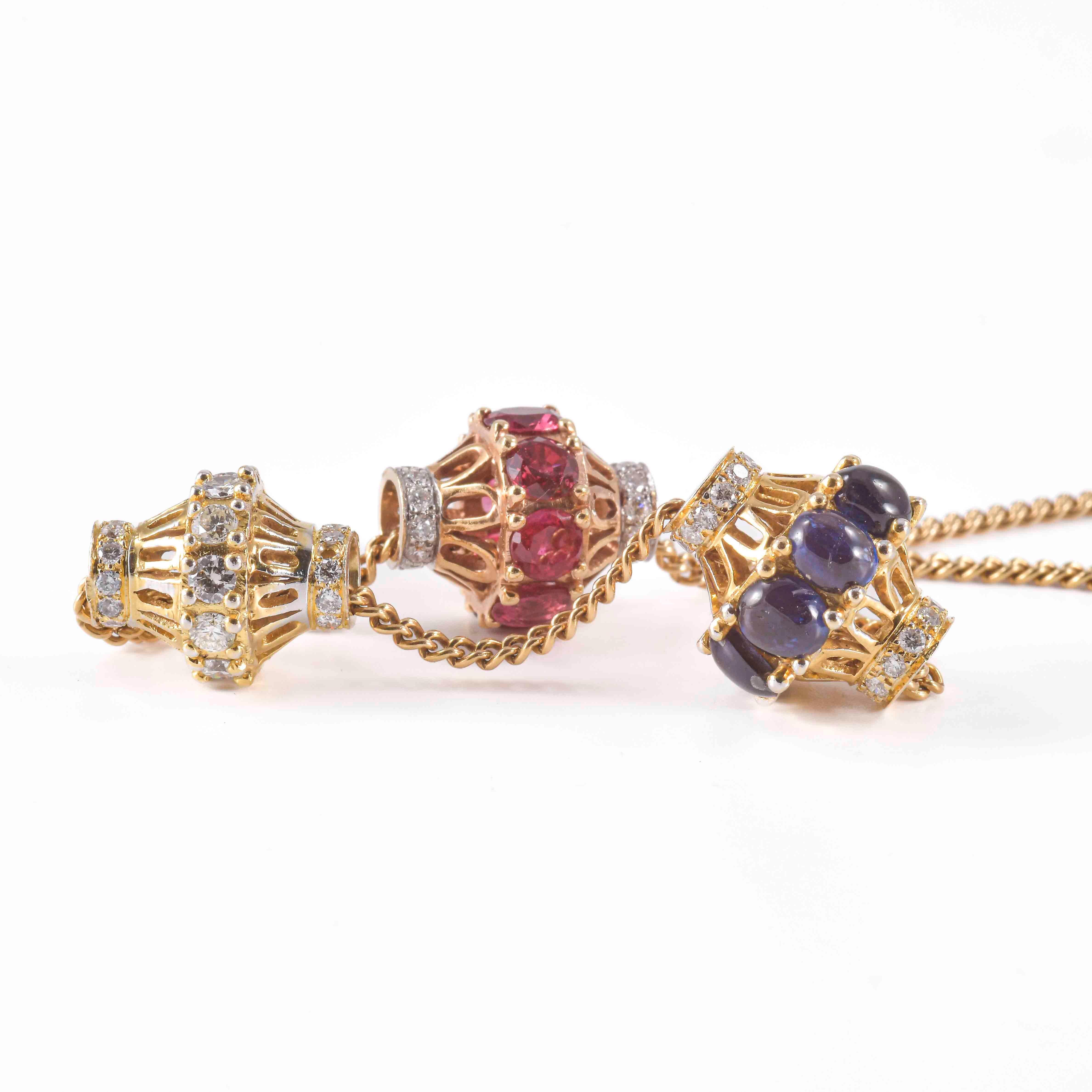 De las mujeres Collier in oro con tre cioncioli a cursore mobili en venta