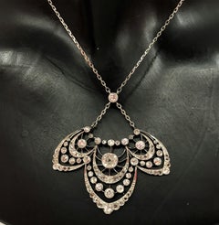 Collier Pendentif D''époque 1900 Serti De Diamants Dans Son Écrin D''origine