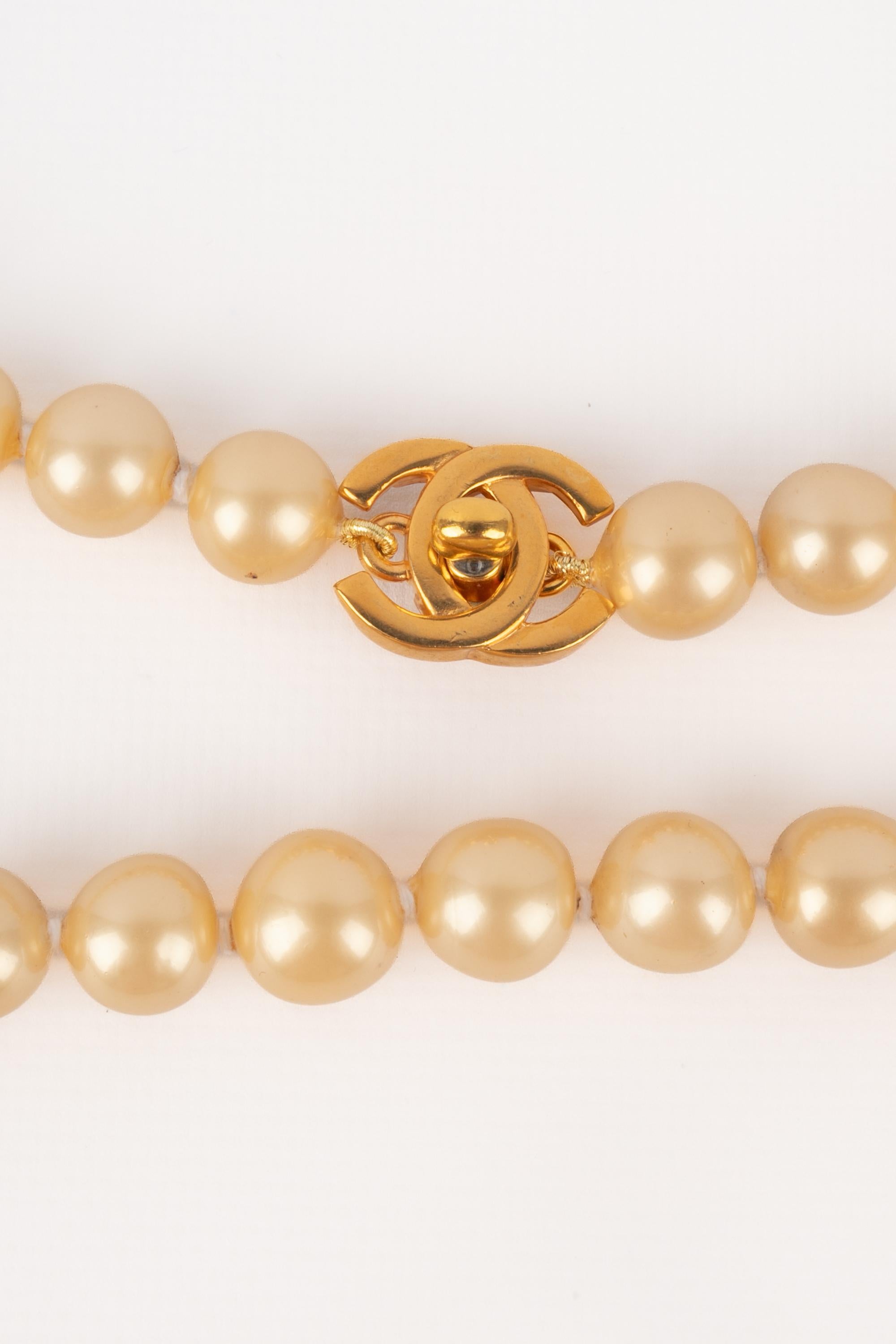 Collier turnlock Chanel 1996 In condizioni ottime in vendita a SAINT-OUEN-SUR-SEINE, FR