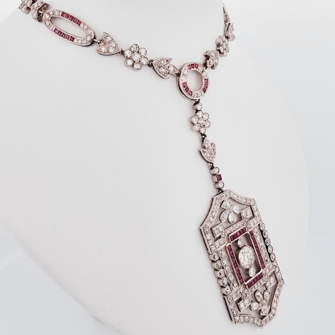 Collier Vintage Art Déco en or blanc 18 carats rubis et diamants Excellent état - En vente à OUISTREHAM, FR