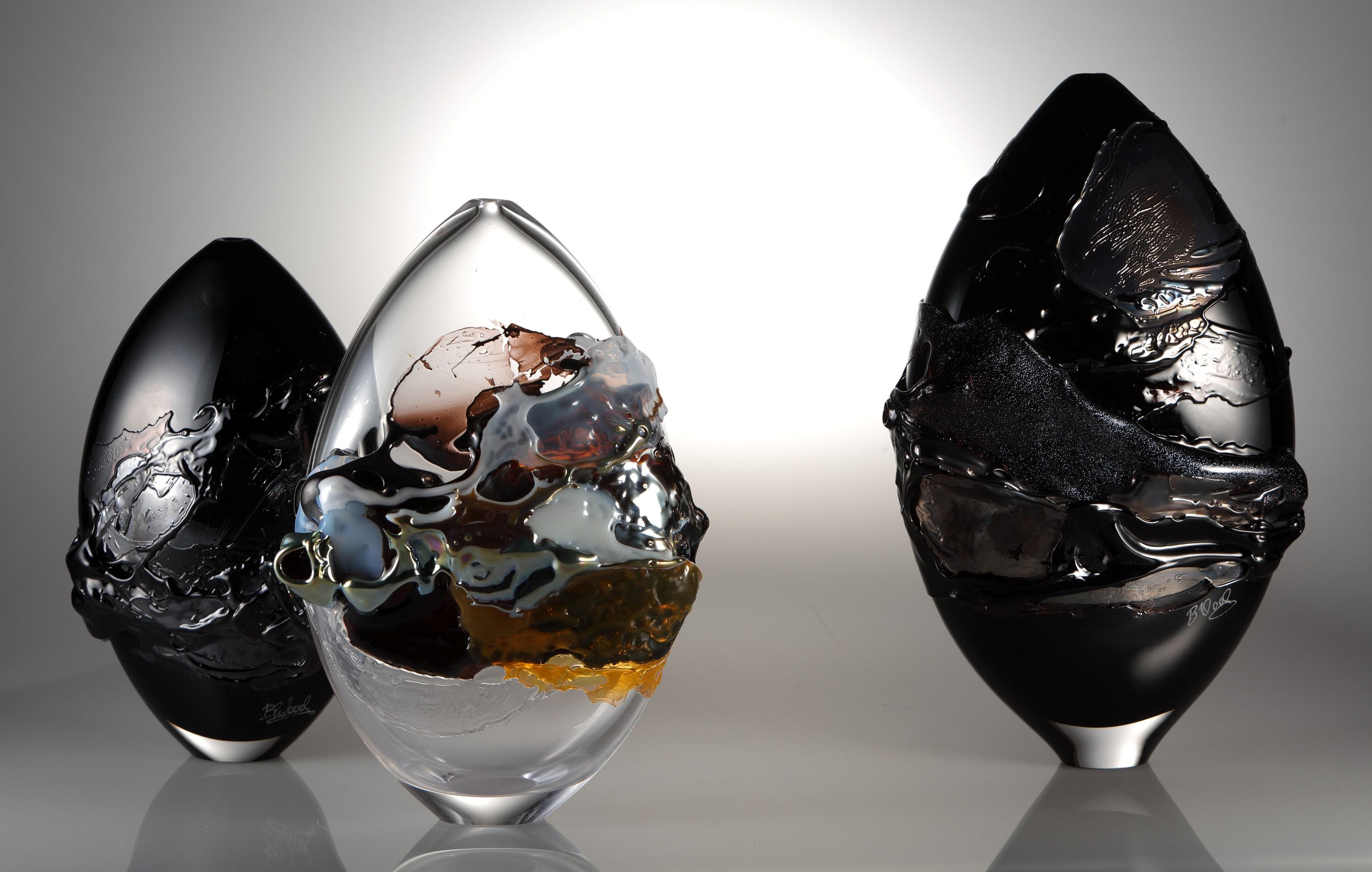 Hand-Crafted Colliery I, a Unique Black Abstract Textured Glass Vase by Bethany Wood For Sale