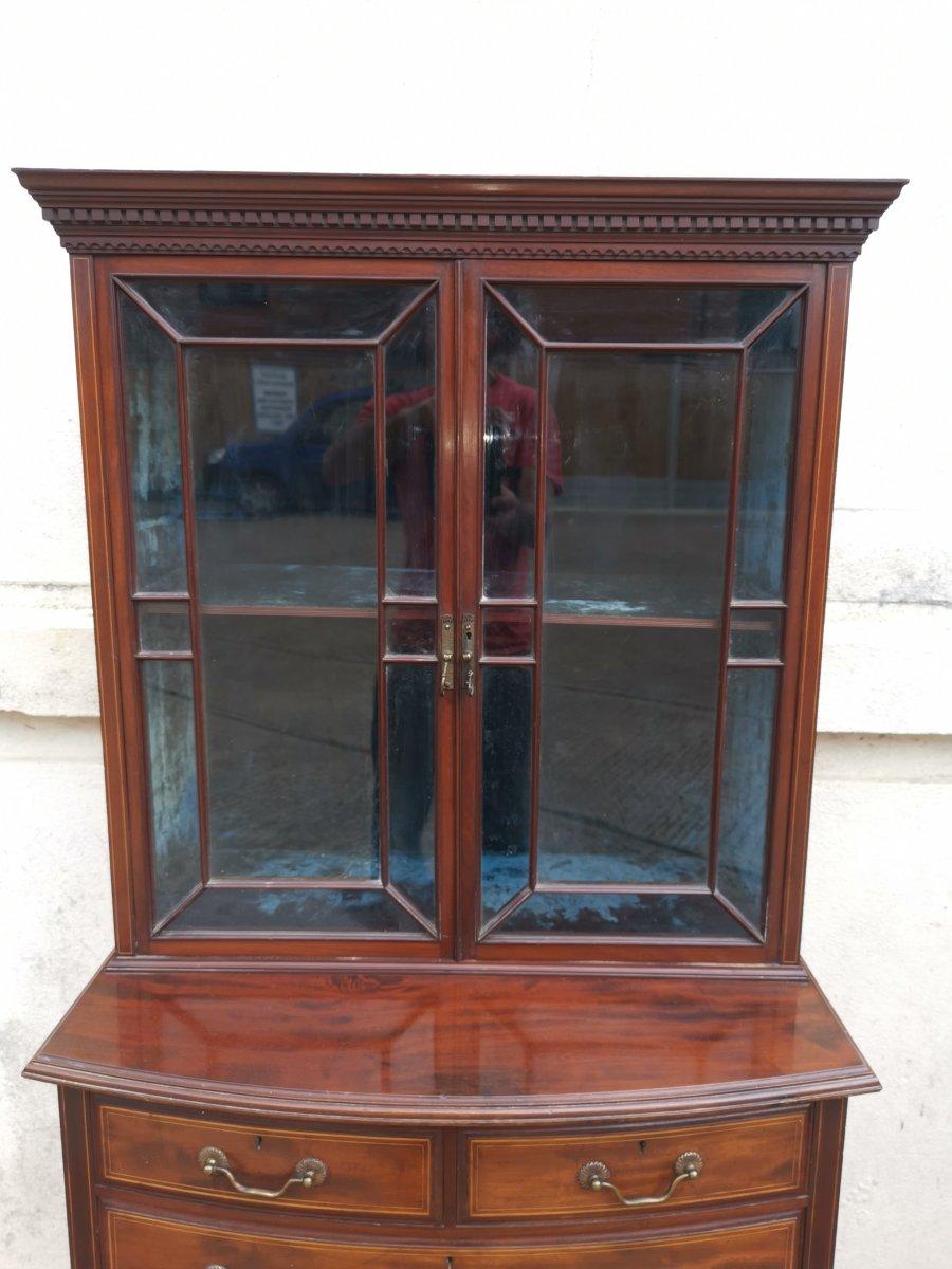 Hand-Crafted Collinson & Lock. Aesthetic Movement Anglo-Japanese Glazed Walnut Side Cabinet For Sale