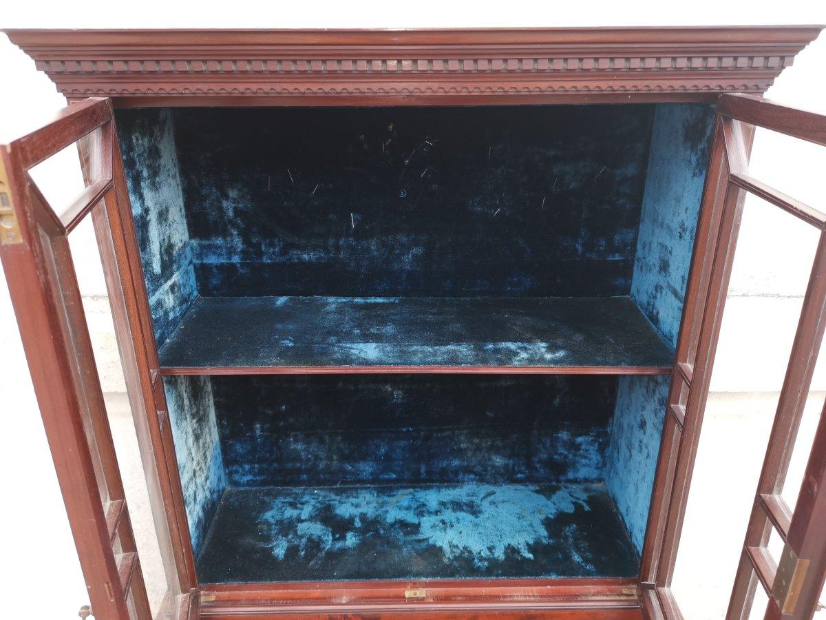 Collinson & Lock. Aesthetic Movement Anglo-Japanese Glazed Walnut Side Cabinet In Good Condition For Sale In London, GB