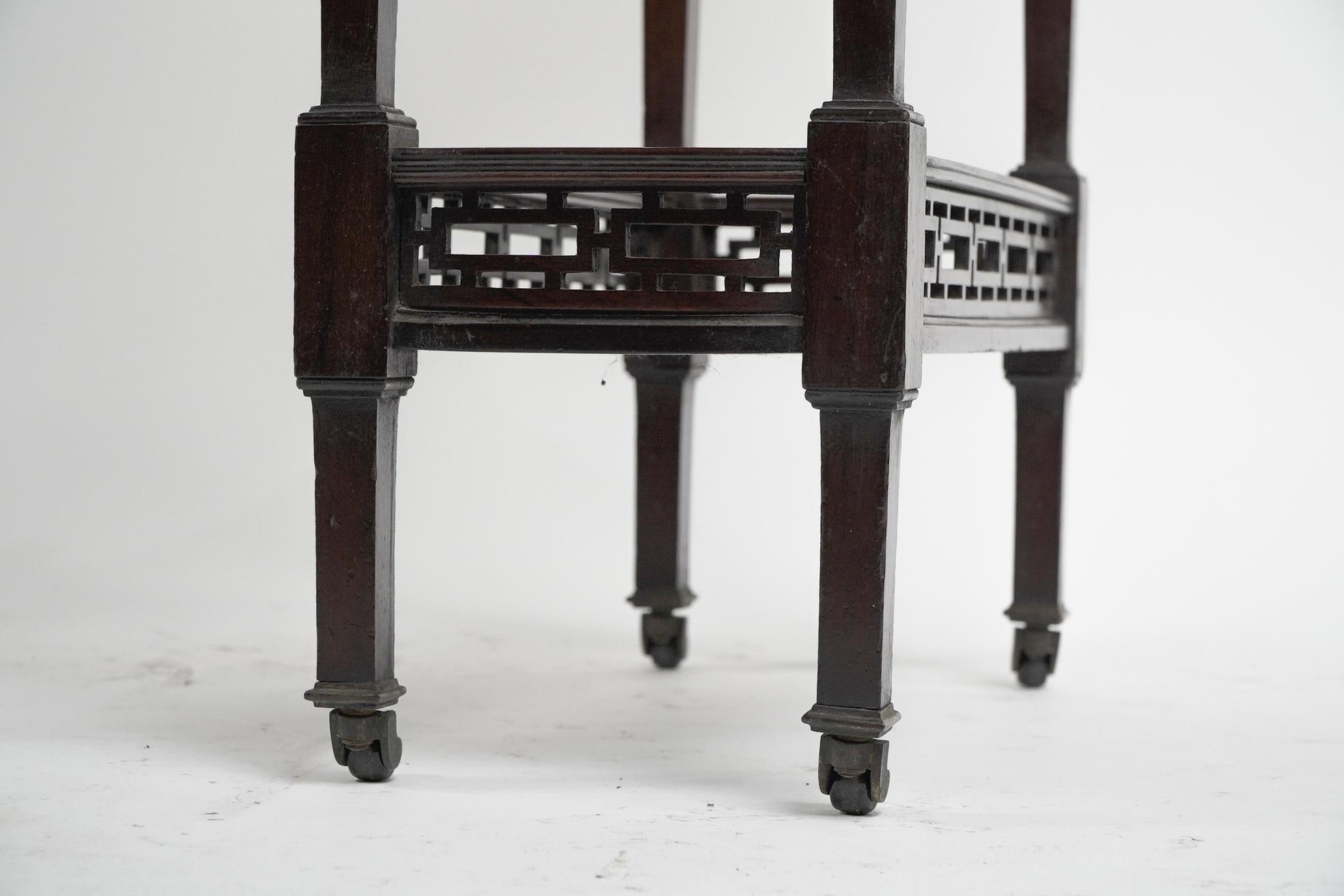 Collinson & Lock (attributed). A small Aesthetic Movement mahogany side table. For Sale 7