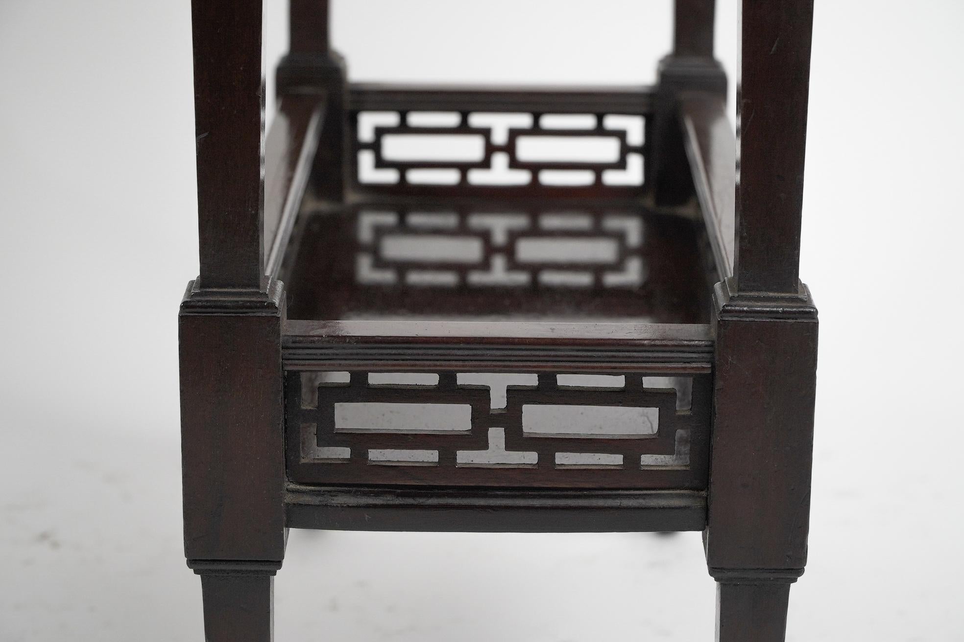 Collinson & Lock (attributed). A small Aesthetic Movement mahogany side table. For Sale 8