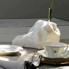 Collis I – Brass Plant Stand with Estremoz Marble Base