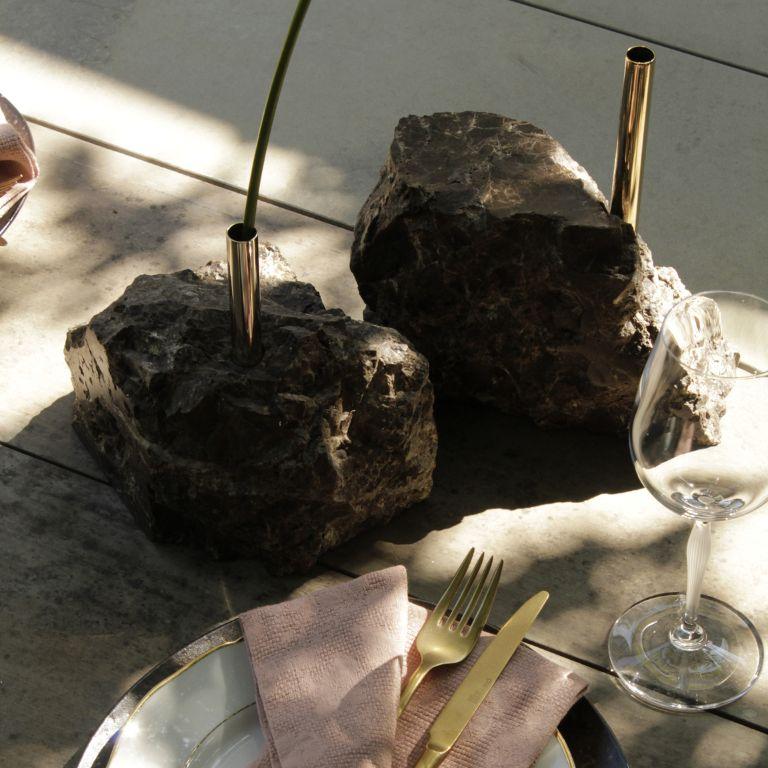 Collis II - Jardinera de latón con base de mármol Emperador en venta 1