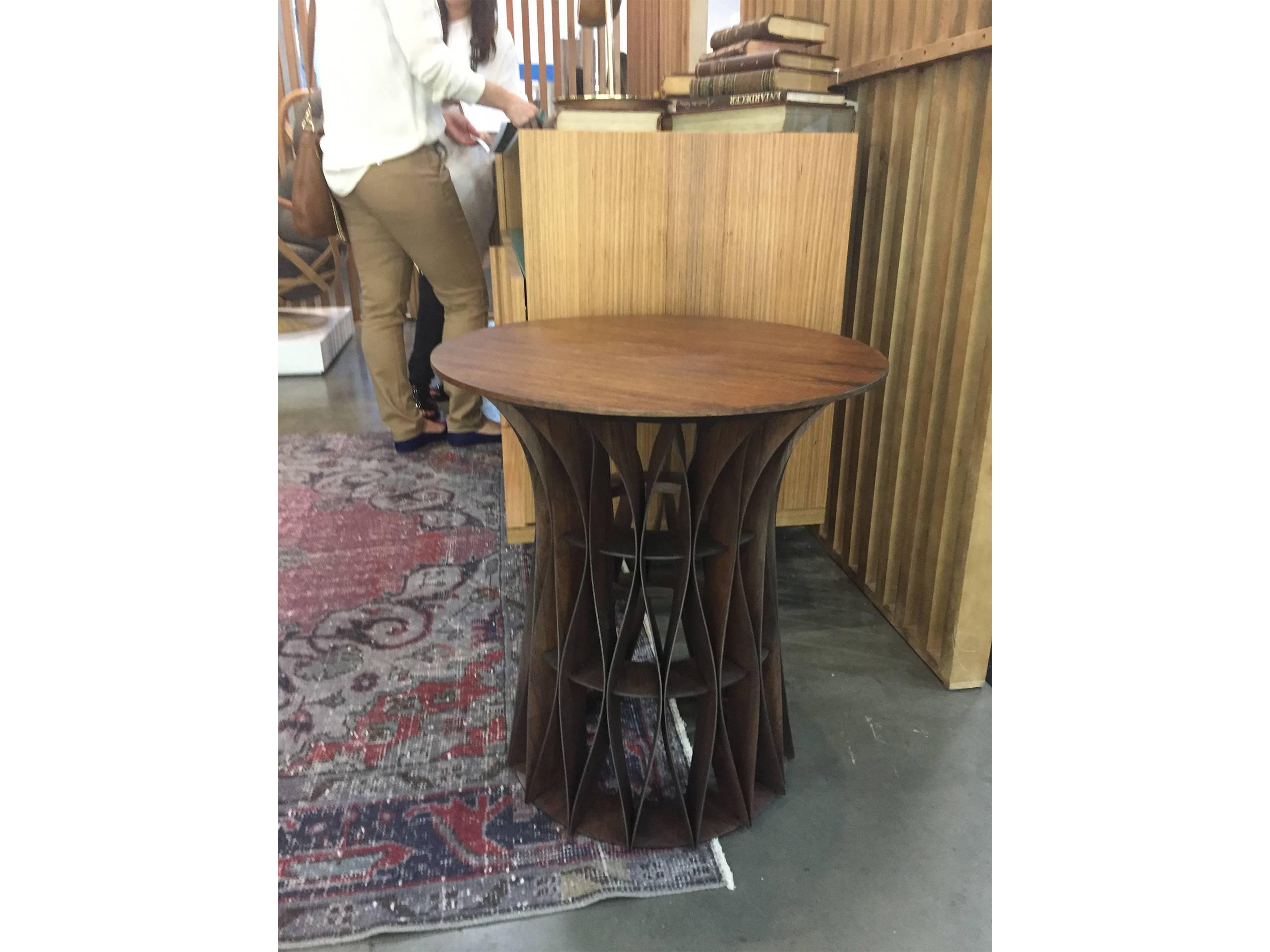 Colmeia Brazilian Contemporary Wood Side Table by Lattoog In New Condition In Sao Paolo, BR