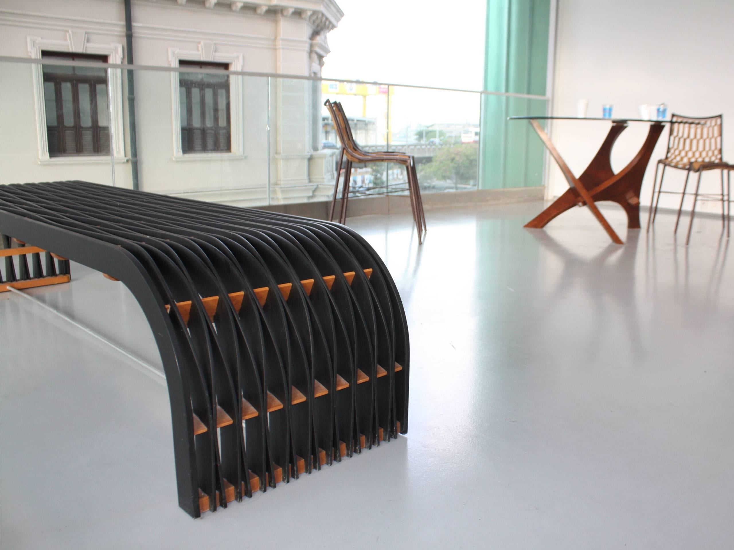 Colméia Brazilian Contemporary Bended Wood Bench by Lattoog 5