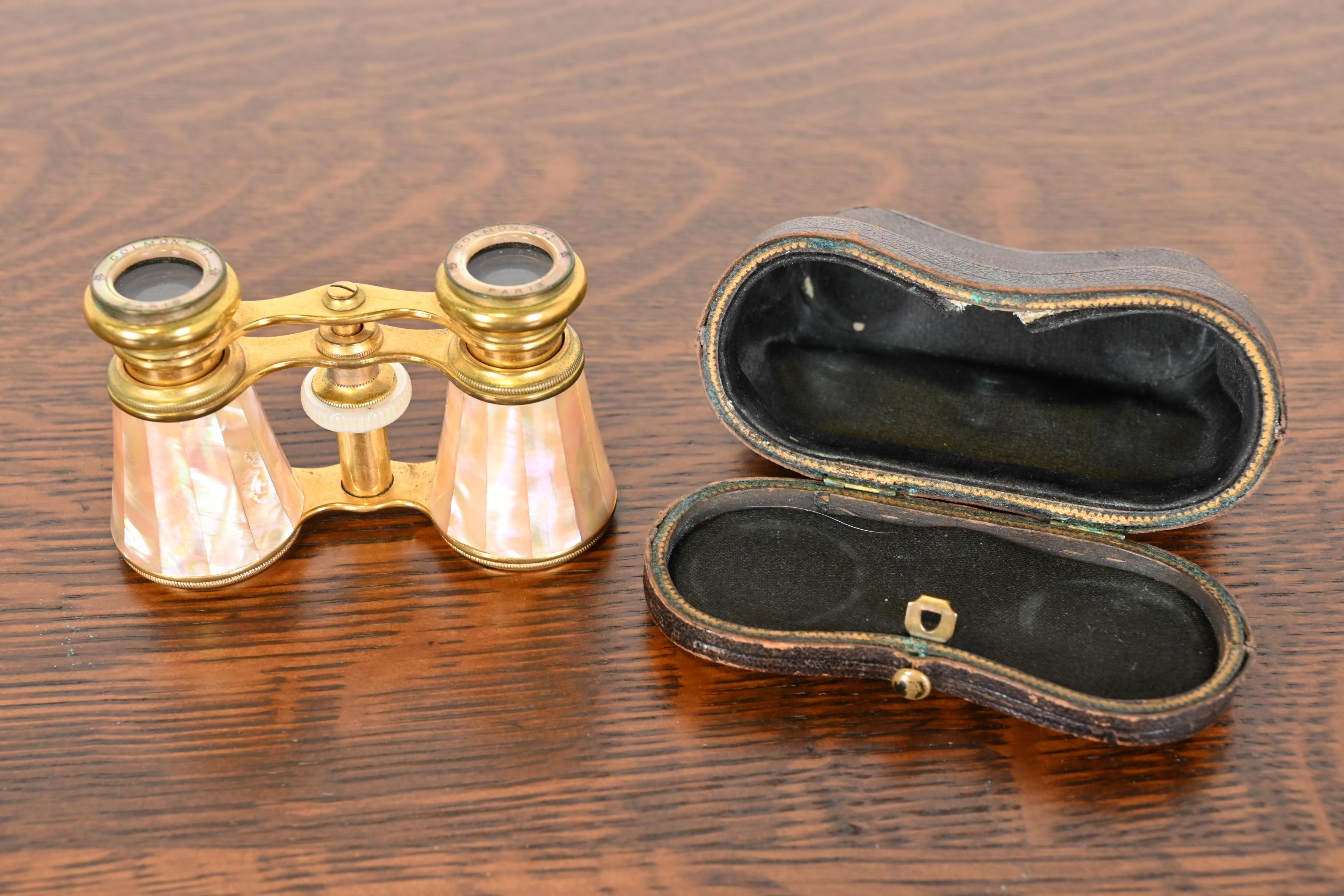 Colmont Ft Paris Mother of Pearl French Opera Glasses With Leather Case, 1890s For Sale 6