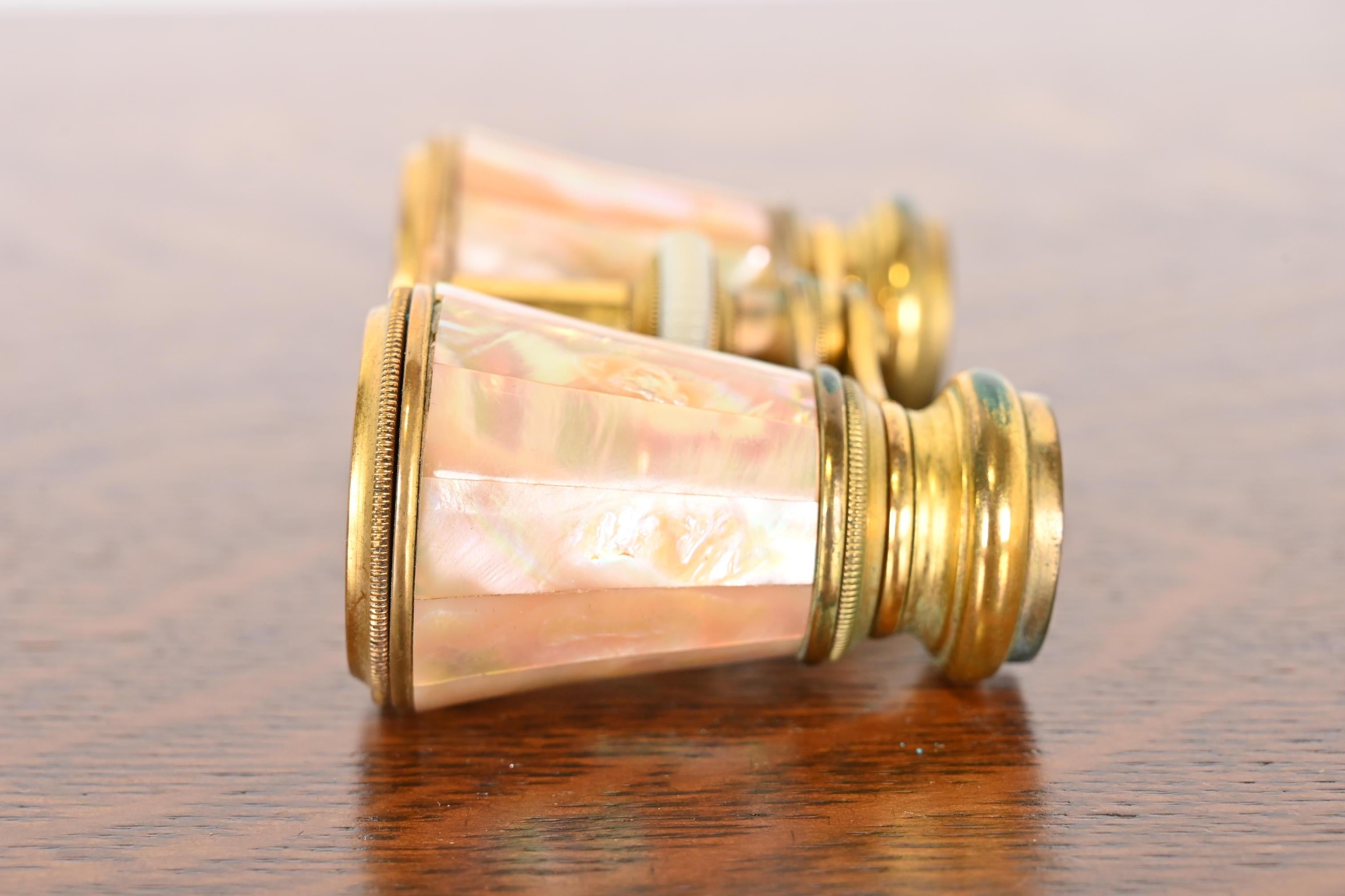 Colmont Ft Paris Mother of Pearl French Opera Glasses With Leather Case, 1890s For Sale 1
