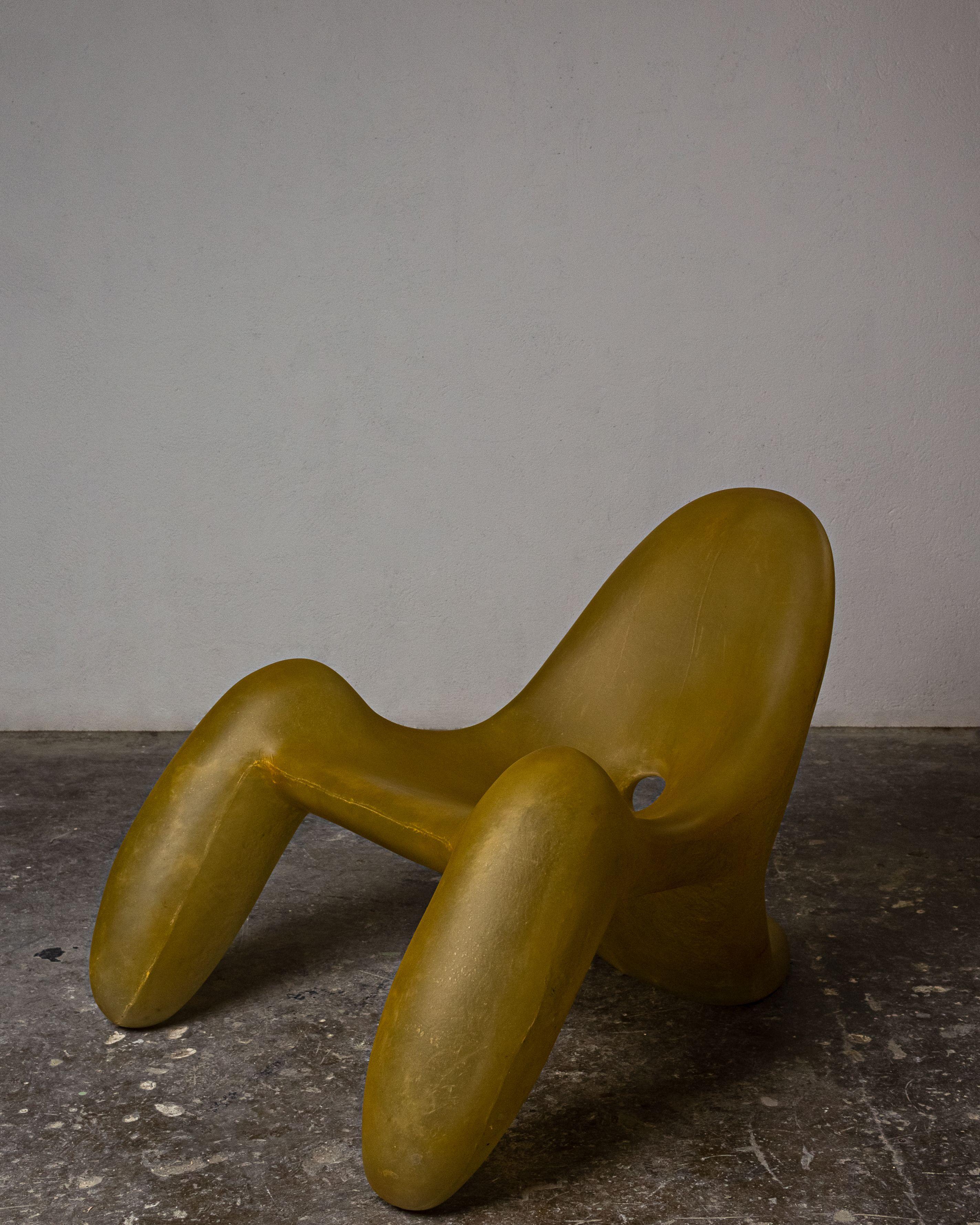 Colo Lounge Chair by Pedro Ávila For Sale 1