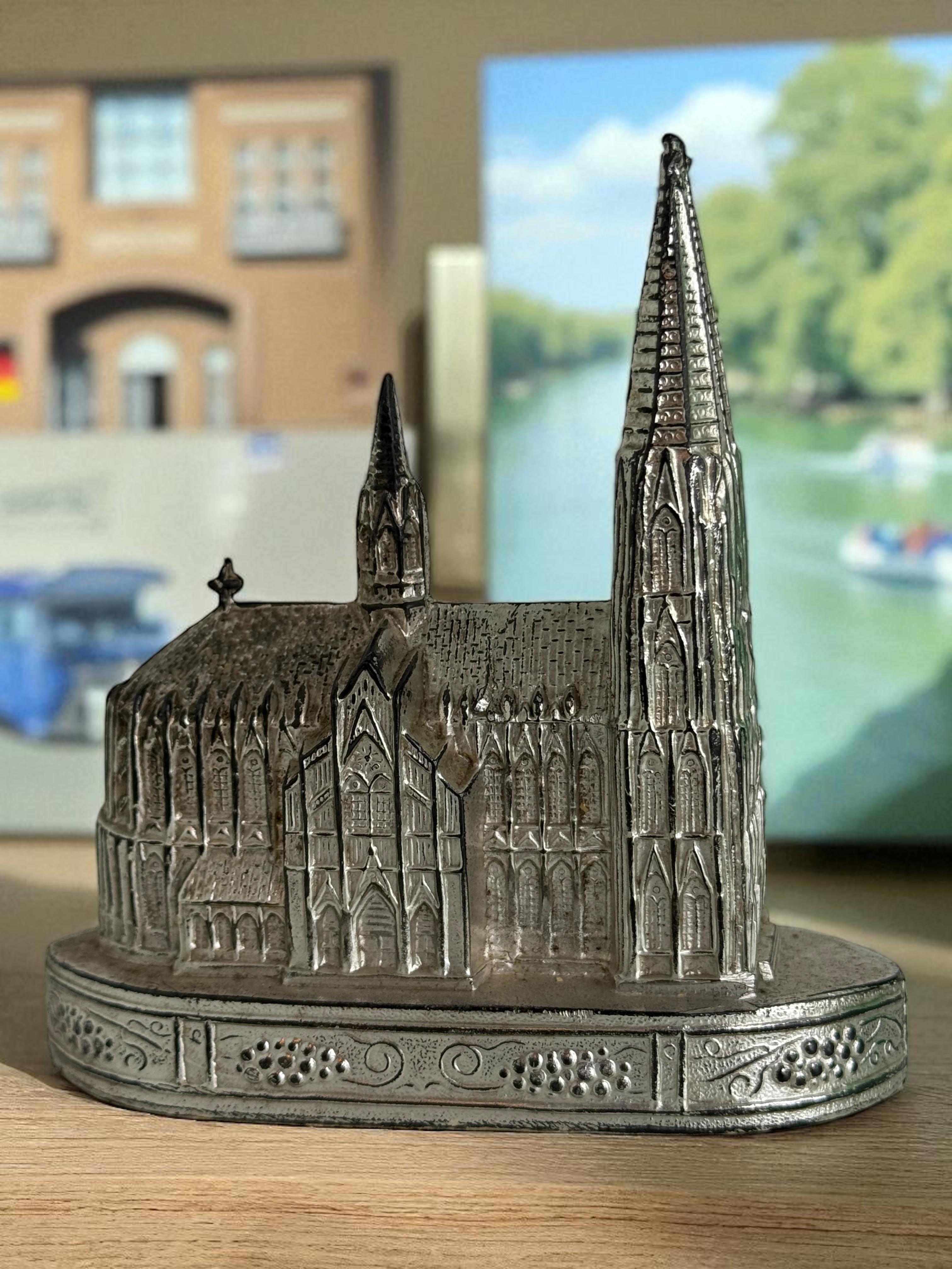 Cathédrale de Cologne Souvenir Bâtiment architectural Collectional Allemagne années 1920 en vente 4