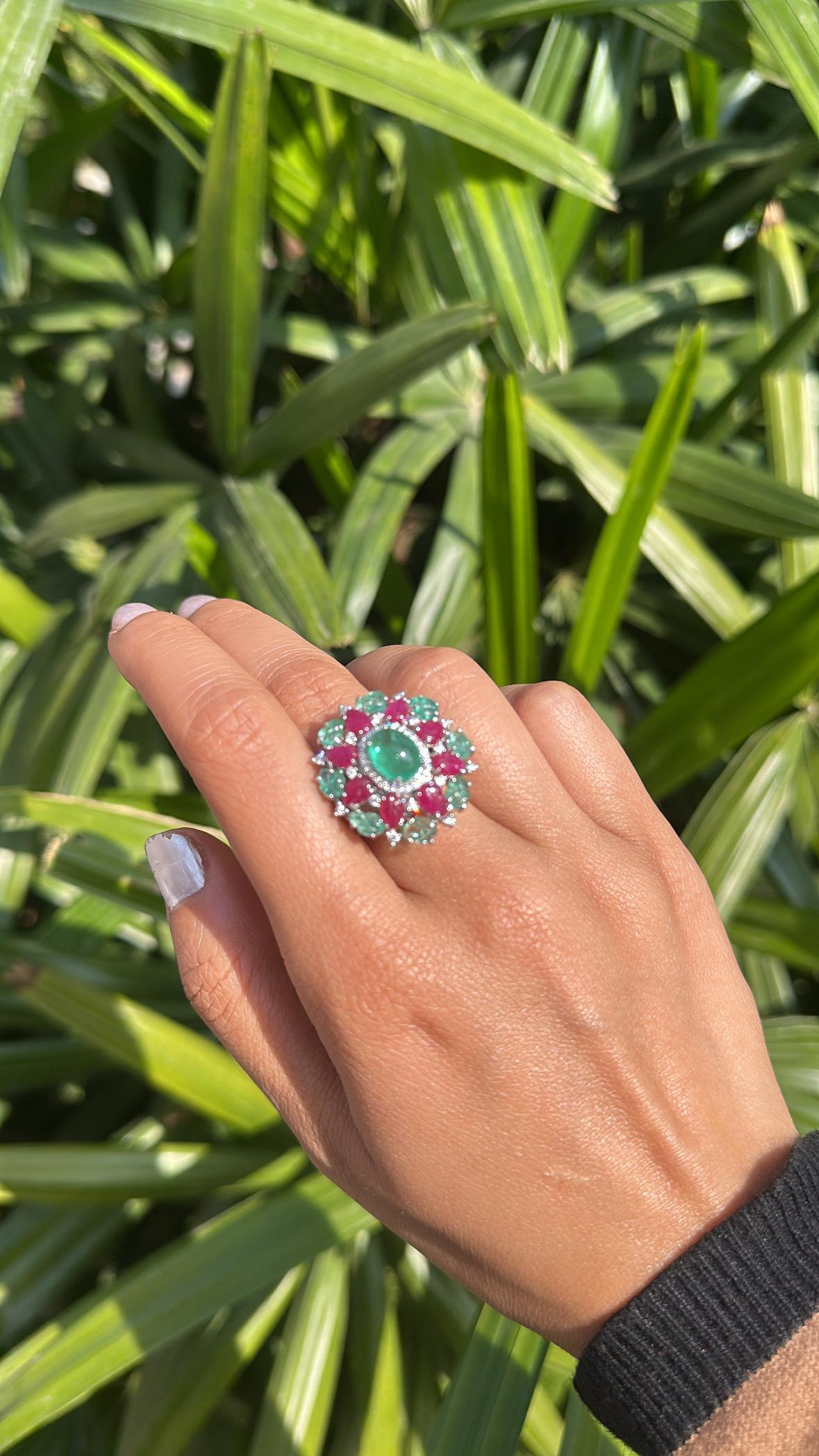 Colomabian Emerald Cabochon, carved Emeralds, Rubies & Diamonds Cocktail Ring For Sale 6