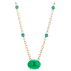 Colombia Cabochon Emerald 18 Karat Yellow Gold Pendant Necklace