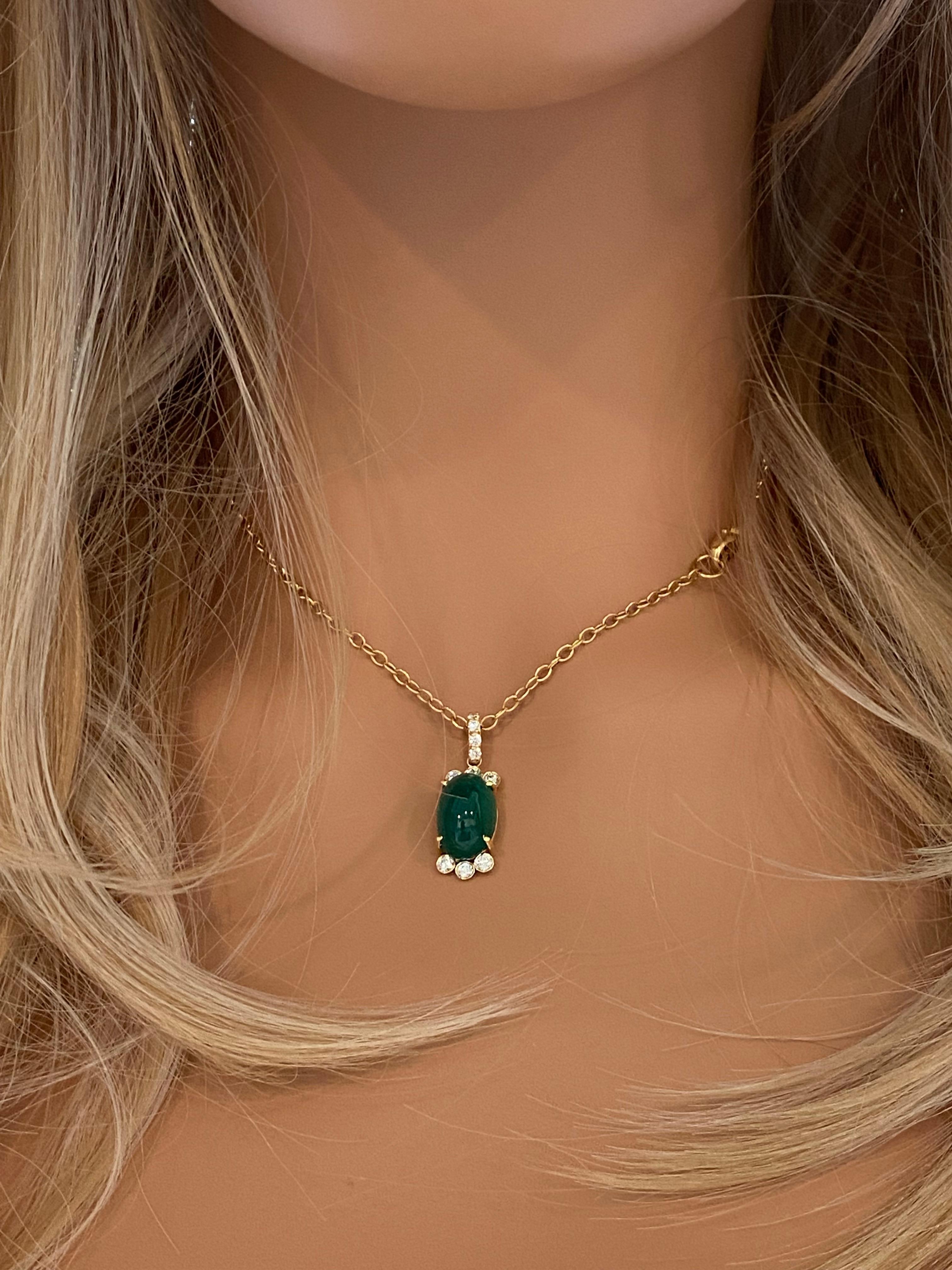 Oval Cut Colombia Cabochon Emerald and Diamonds 18 Karat Gold Pendant Necklace