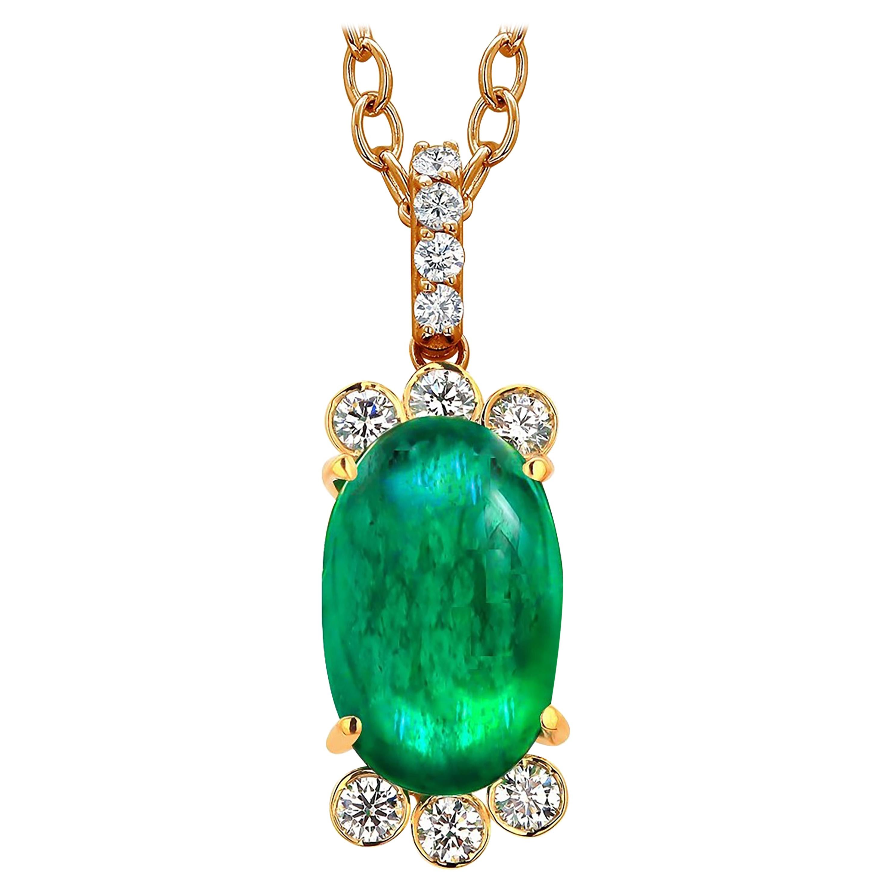 Colombia Cabochon Emerald and Diamonds 18 Karat Gold Pendant Necklace