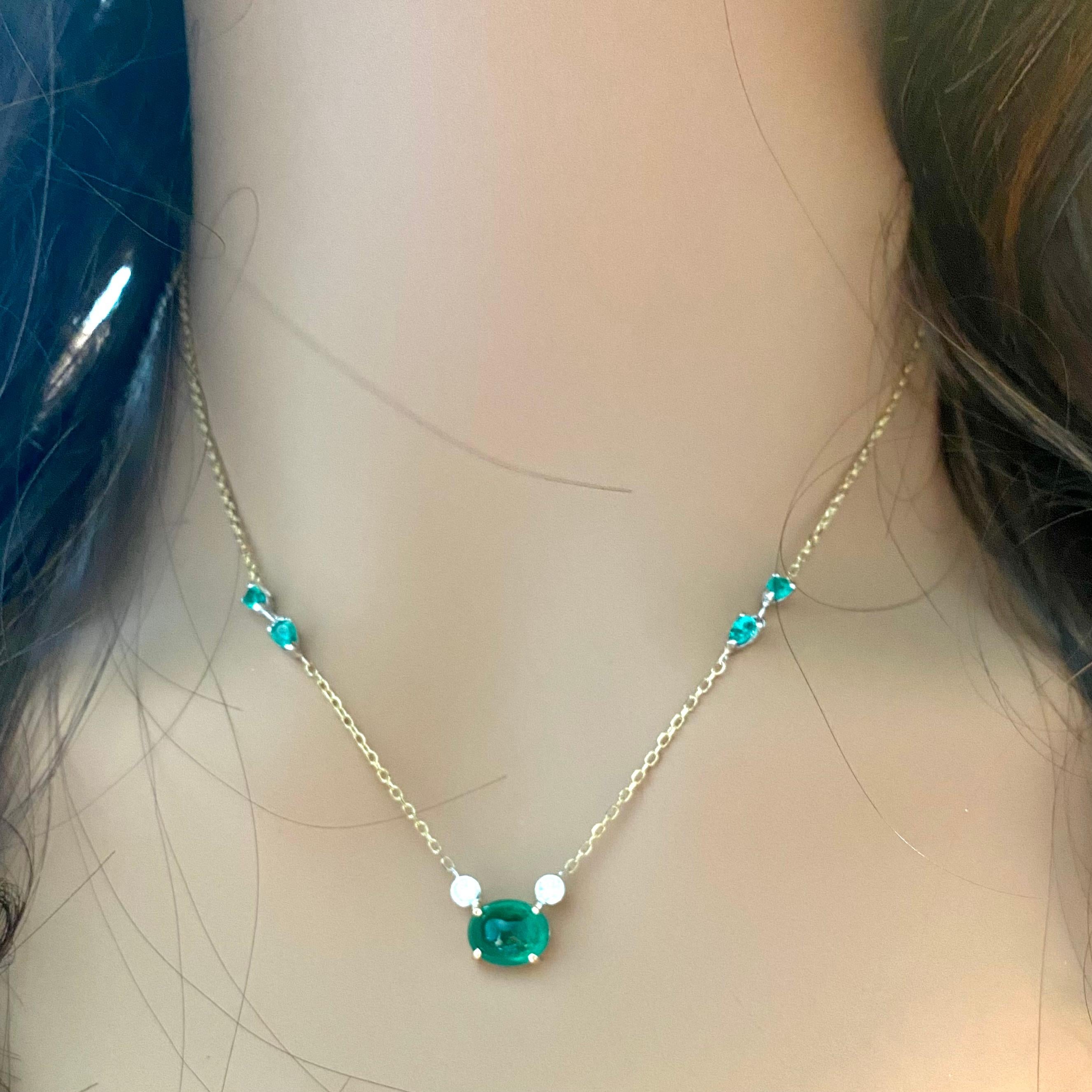Modern Cabochon Emerald Bezel Diamonds Pear Emeralds 3.10 Carat Yellow Gold Necklace