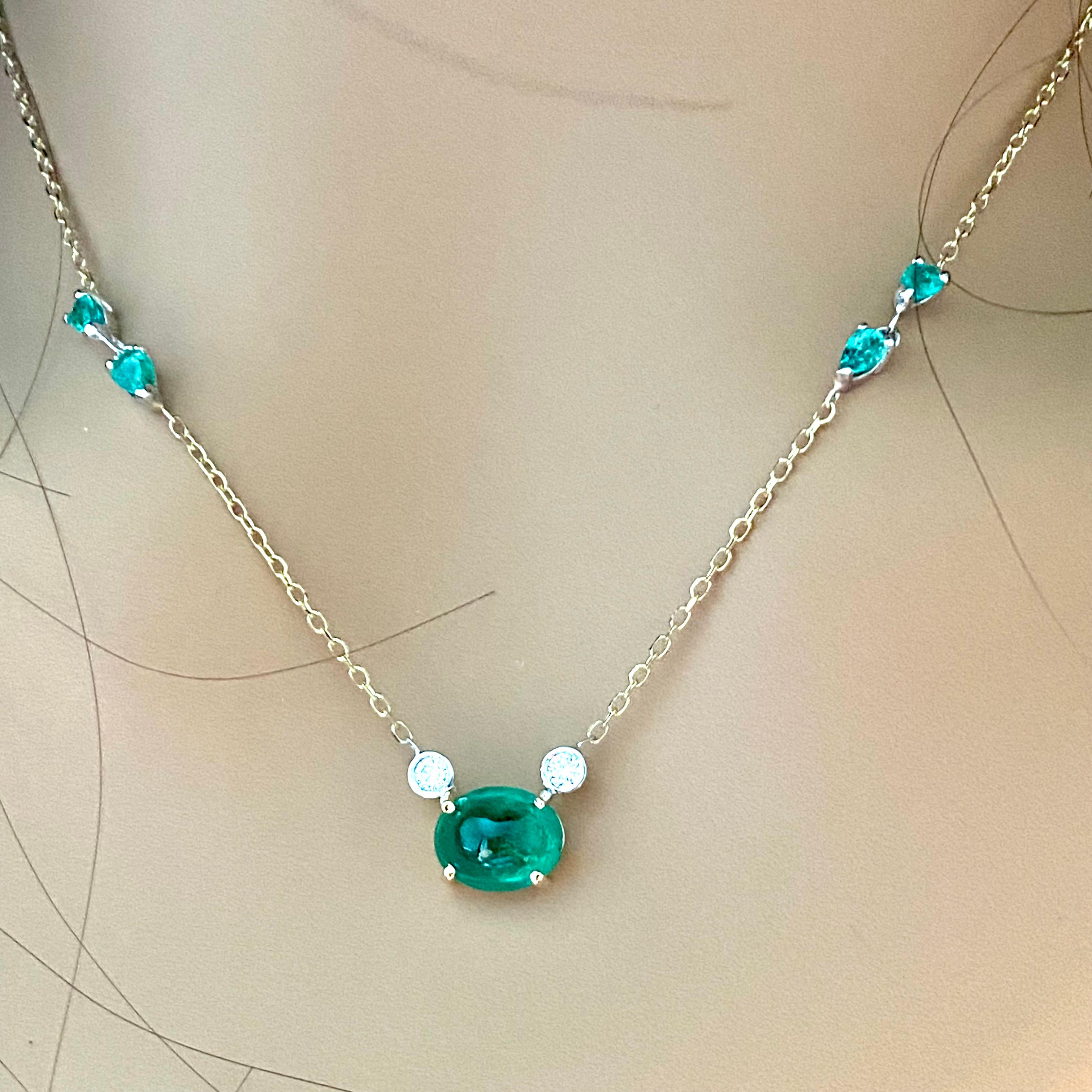 Cabochon Emerald Bezel Diamonds Pear Emeralds 3.10 Carat Yellow Gold Necklace 1