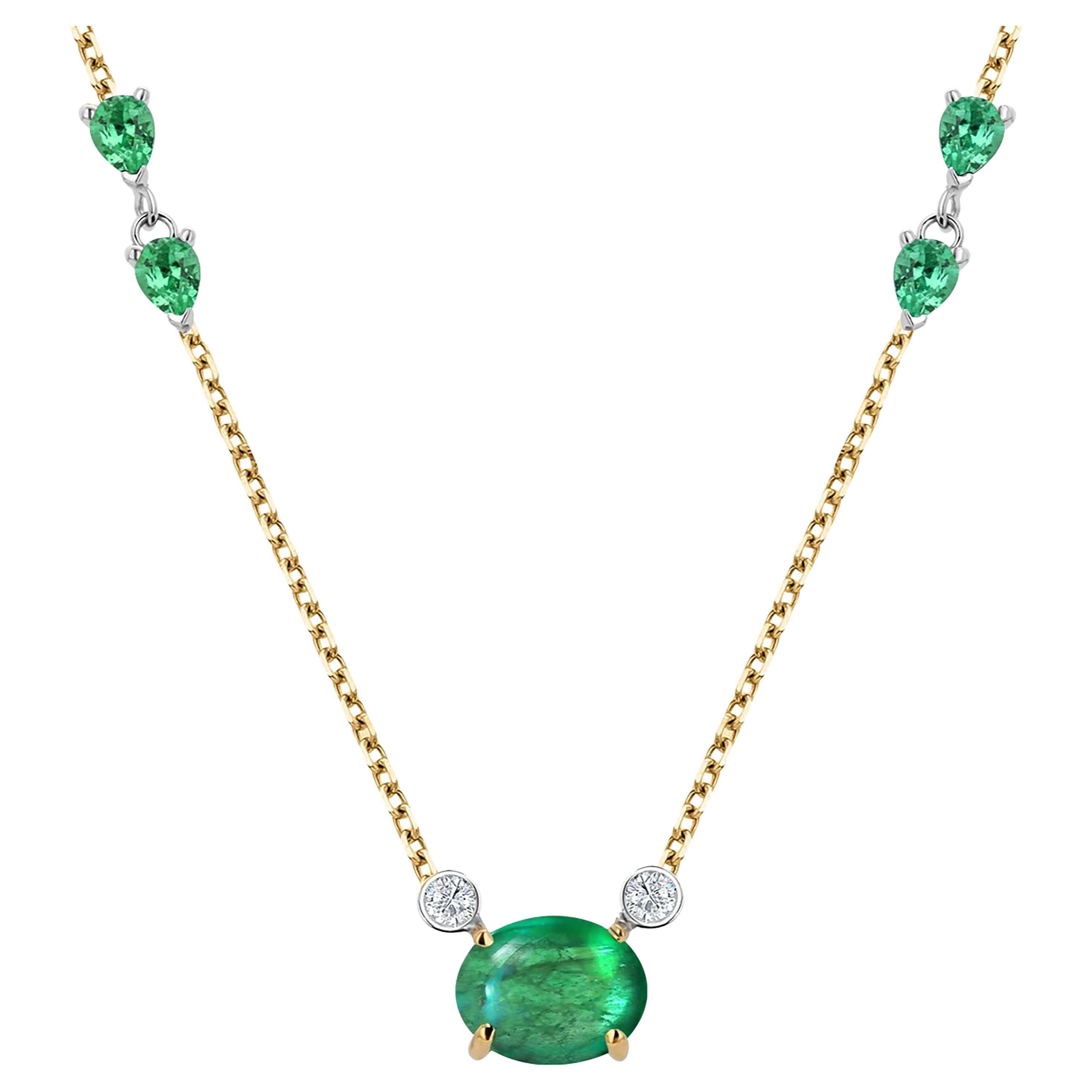 Cabochon Emerald Bezel Diamonds Pear Emeralds 3.10 Carat Yellow Gold Necklace