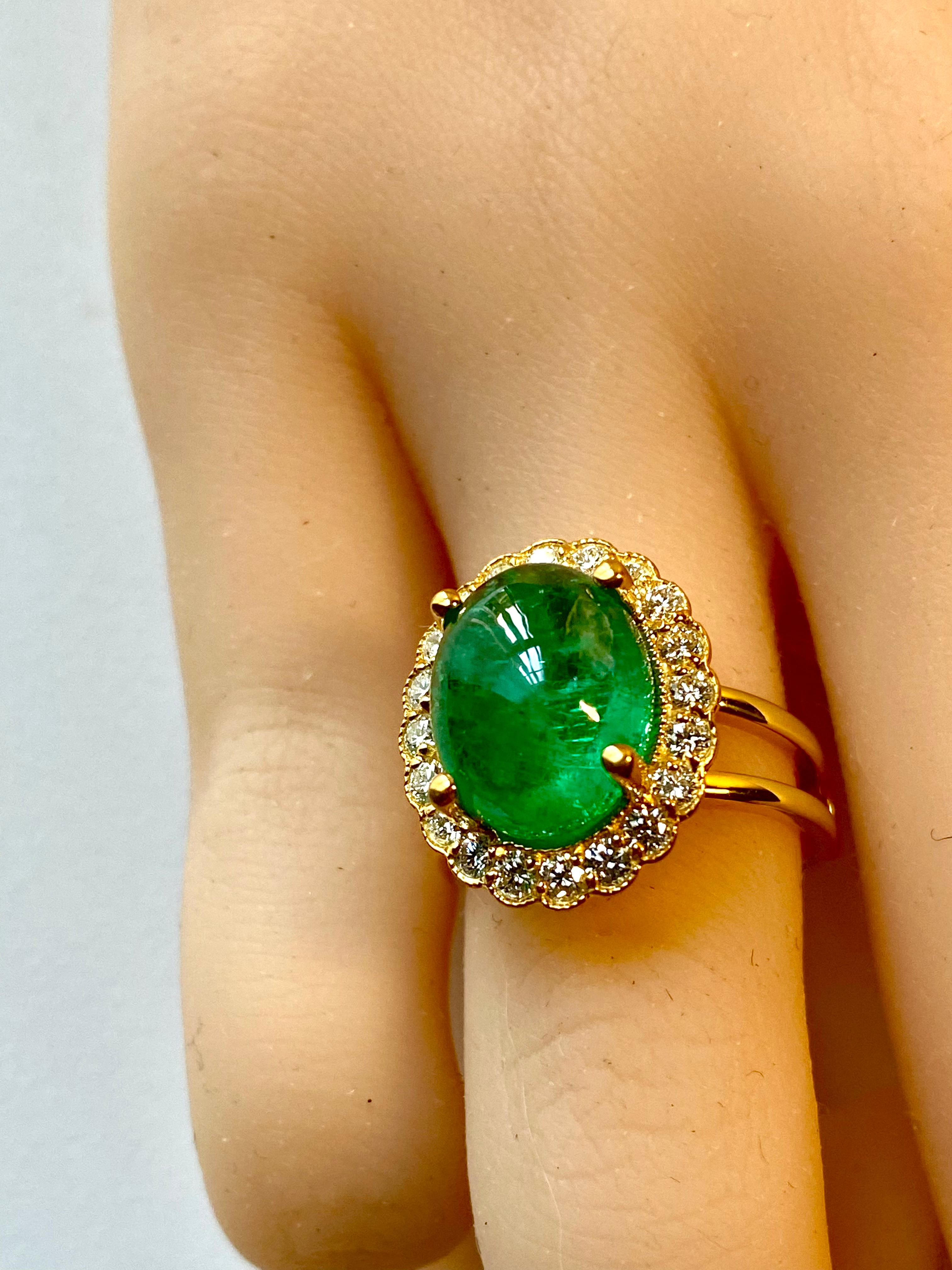 Colombia Cabochon Emerald Diamond 11.40 Carat Split Shank Gold Cocktail Ring  4