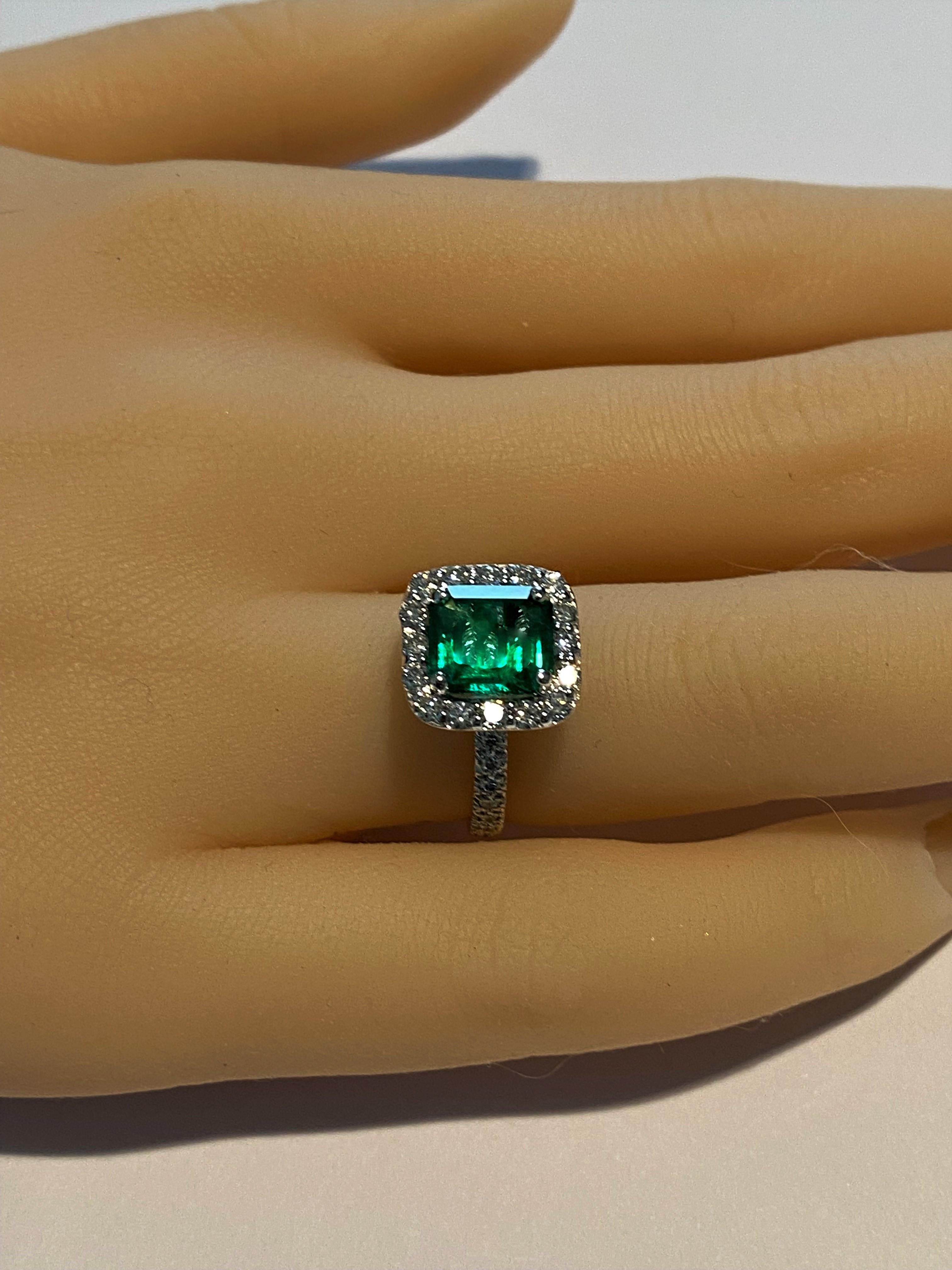 GIA Certified Colombian Emerald Diamond Platinum Cocktail Ring 2.89 Carats In New Condition In New York, NY