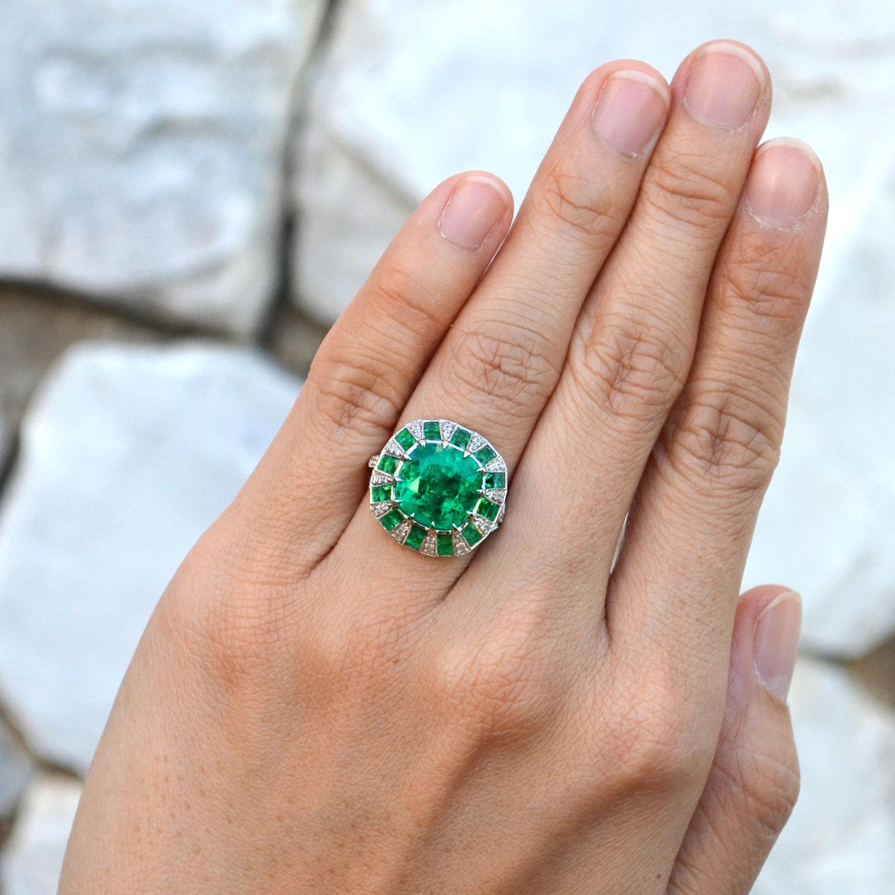 Colombia Emerald 5.89 Carat and Diamond Cocktail Ring 2