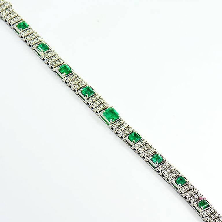 Colombia Emerald and Diamond Tennis Bracelet In Excellent Condition In Honolulu, HI