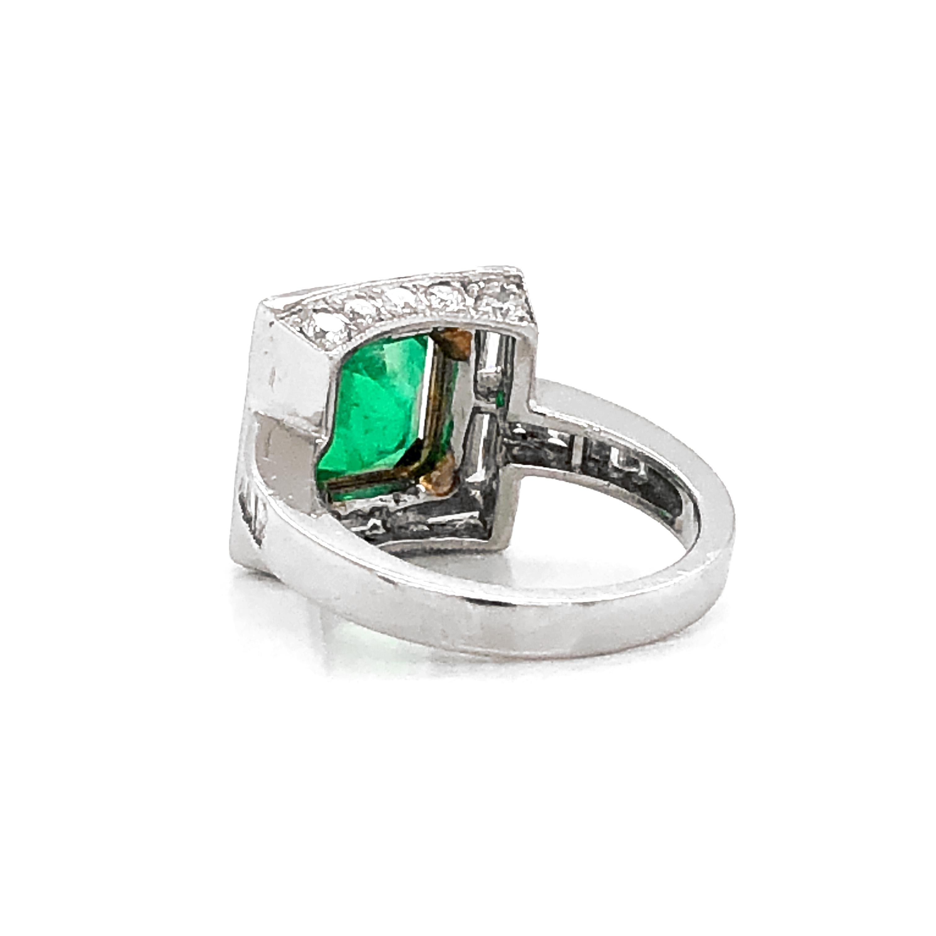 Princess Cut Certified Emerald Cushion 2.28 Carat Round Baguette Diamond Platinum Ring For Sale