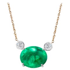 Colombia Green Cabochon Emerald and Diamond Gold Drop Pendant Necklace