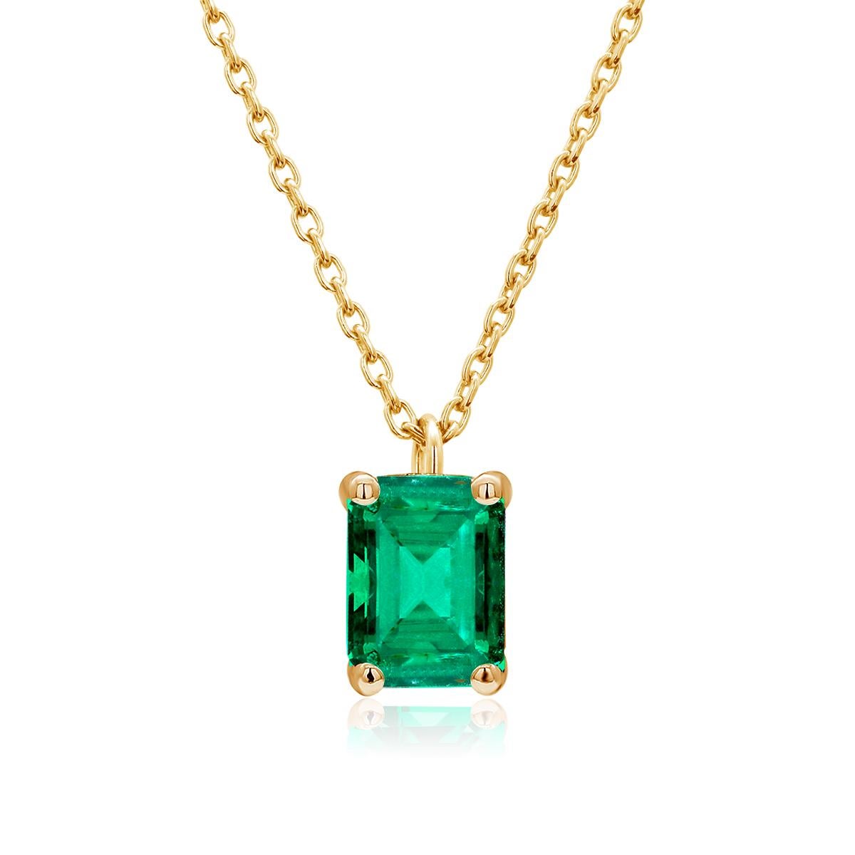 Colombia Green Emerald Yellow Gold Drop Pendant Necklace In New Condition In New York, NY