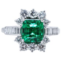 Colombia Natural Beryl Emerald 18 Karat White Gold Diamond Ring, 1.97 Carat Colombia Natural Beryl Emerald 18 Karat White Gold Diamond Ring, 1.97 Carat