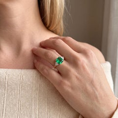 Colombian 3.54ct Emerald & Trillion Diamond Ring 18K Yellow Gold