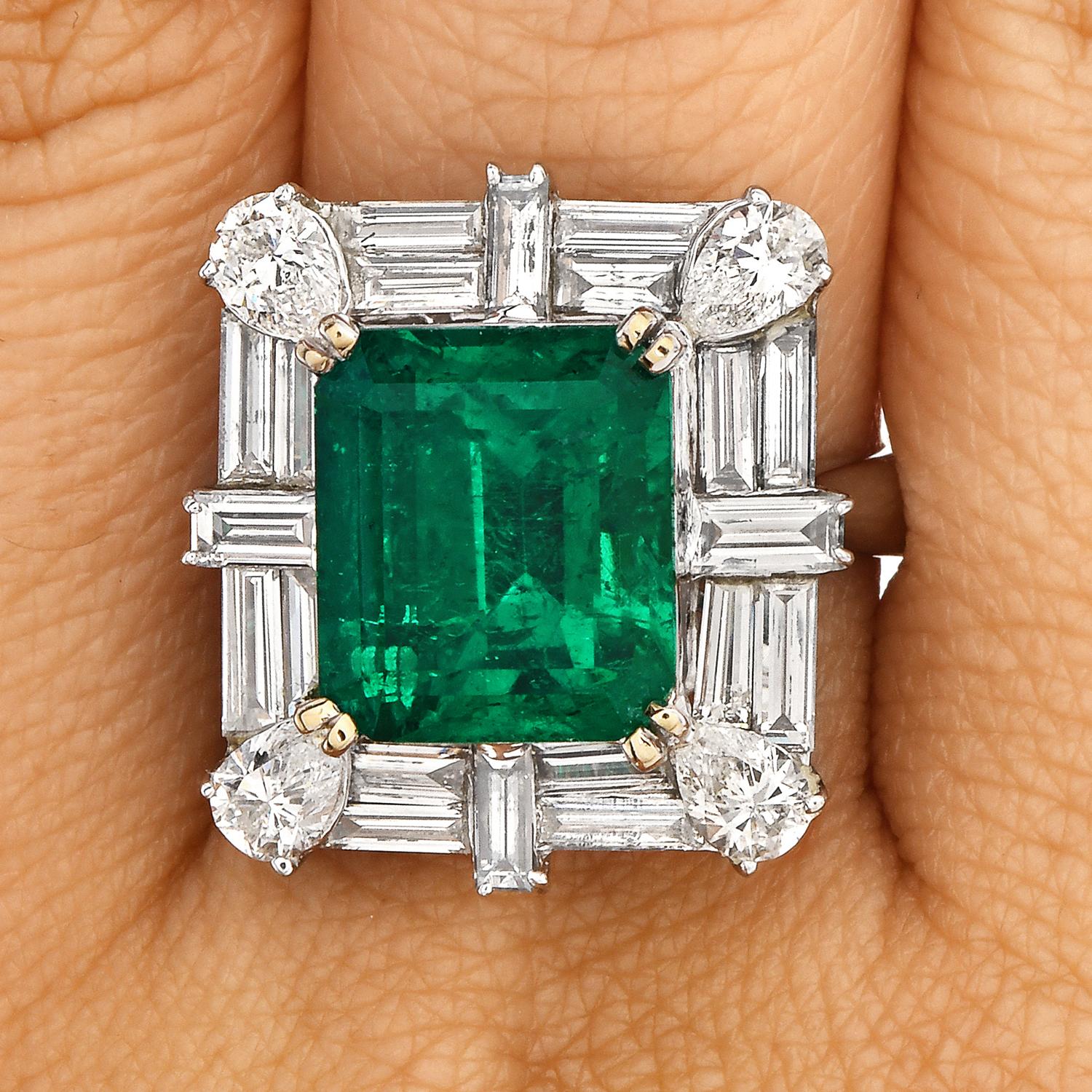 Women's Colombian 5.53ct Muzo Emerald Diamond 18k White Gold Cocktail Ring