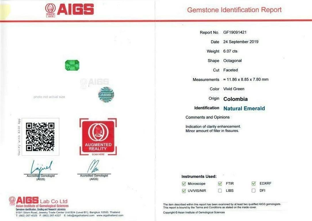 Anillo de Esmeralda Colombiana y Diamantes de 6,07 quilates en Platino Corte esmeralda en venta