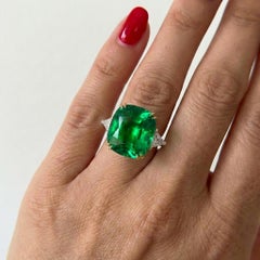 Colombian 6.56 Carat Cushion Cut Emerald Ring with Trillion Diamond Accents